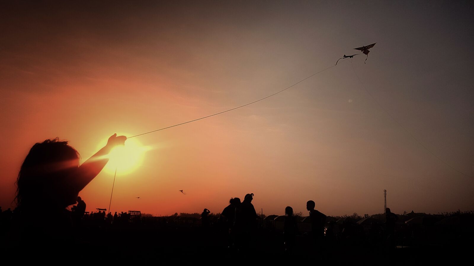 Samsung Galaxy S7 Edge sample photo. Flying, kitesunset, kite, sunset photography
