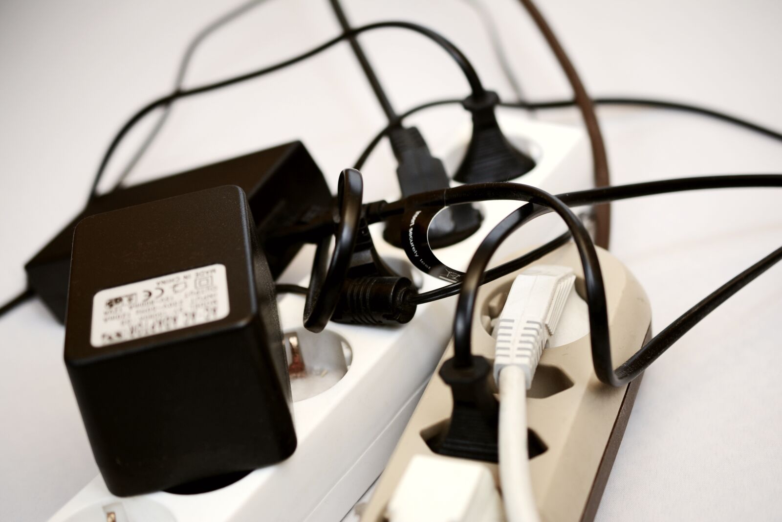 Nikon D5200 sample photo. Cable, connection, cable salad photography