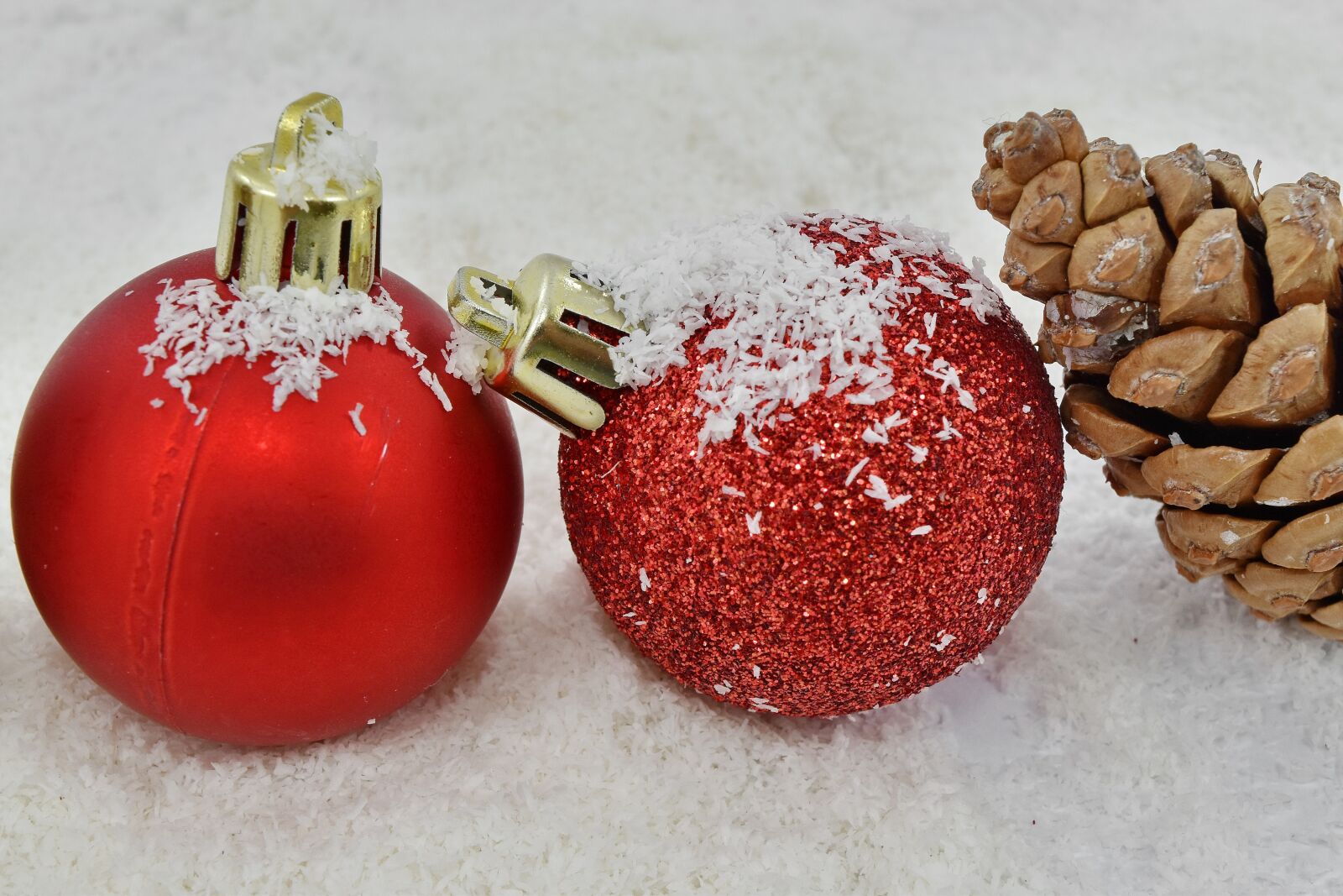 Nikon D5500 sample photo. Close, focus, ornament, red photography