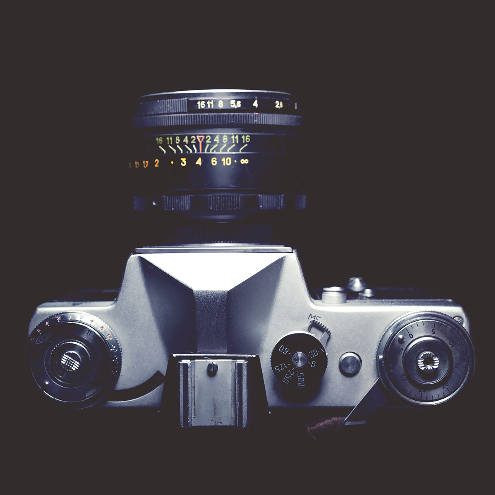 Canon EOS 400D (EOS Digital Rebel XTi / EOS Kiss Digital X) + Canon EF 40mm F2.8 STM sample photo. Aparat, camera, film, film photography