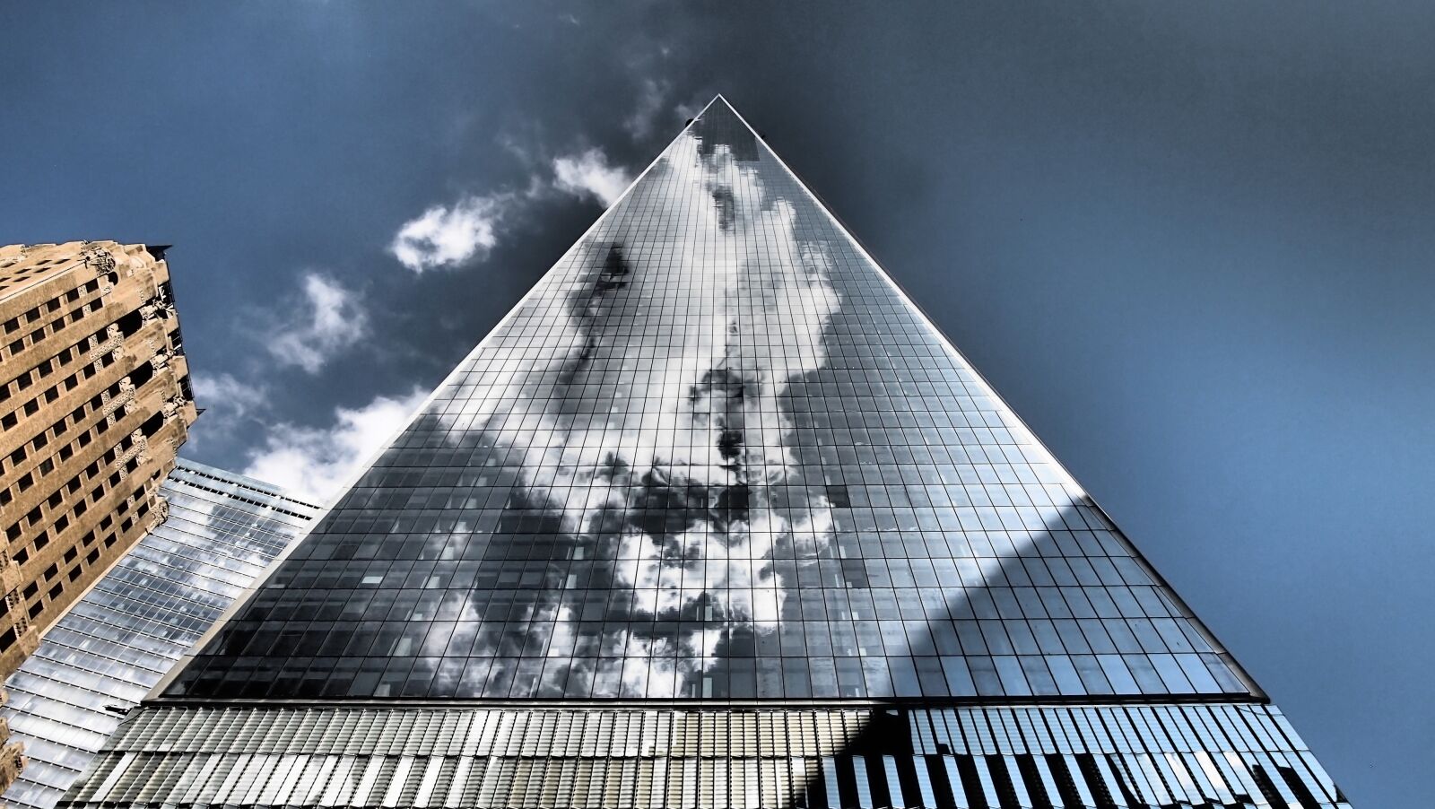 Olympus PEN E-PL3 sample photo. One world trade center photography