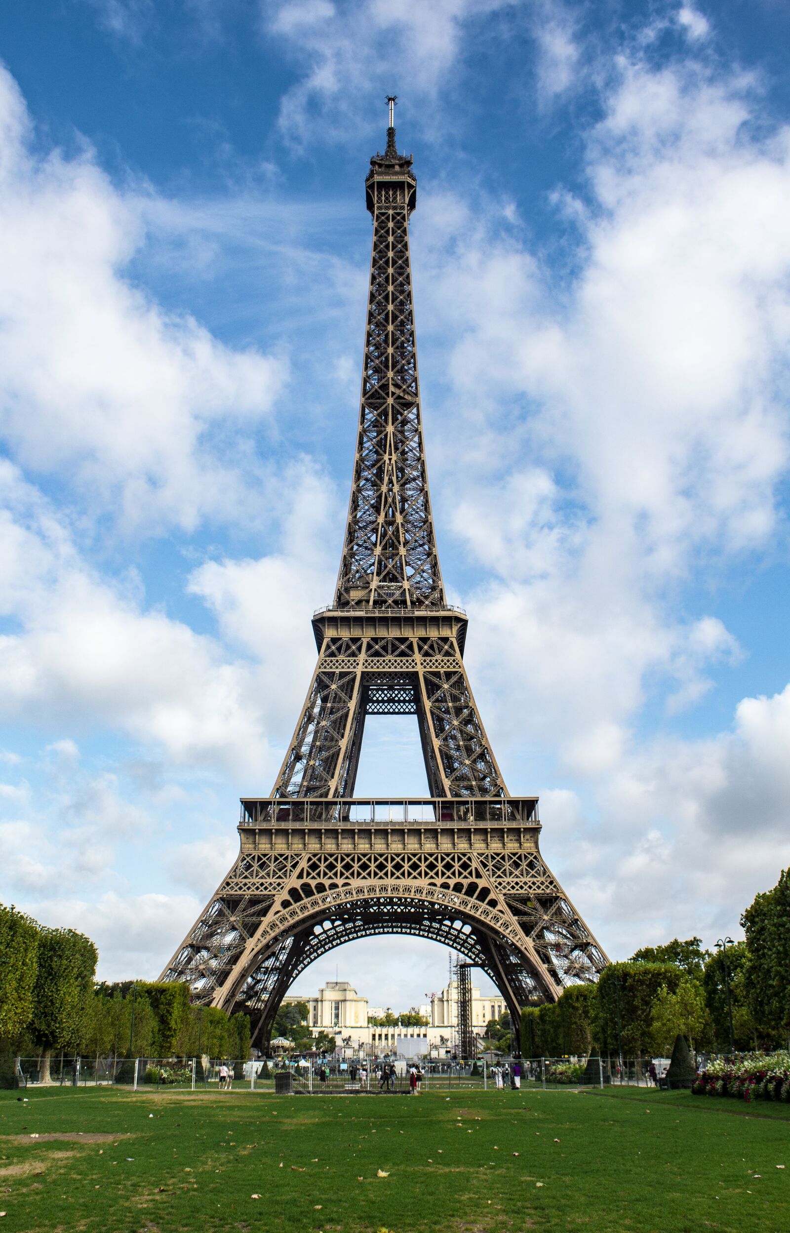 Canon EOS 1200D (EOS Rebel T5 / EOS Kiss X70 / EOS Hi) sample photo. Paris, tour eiffel, france photography