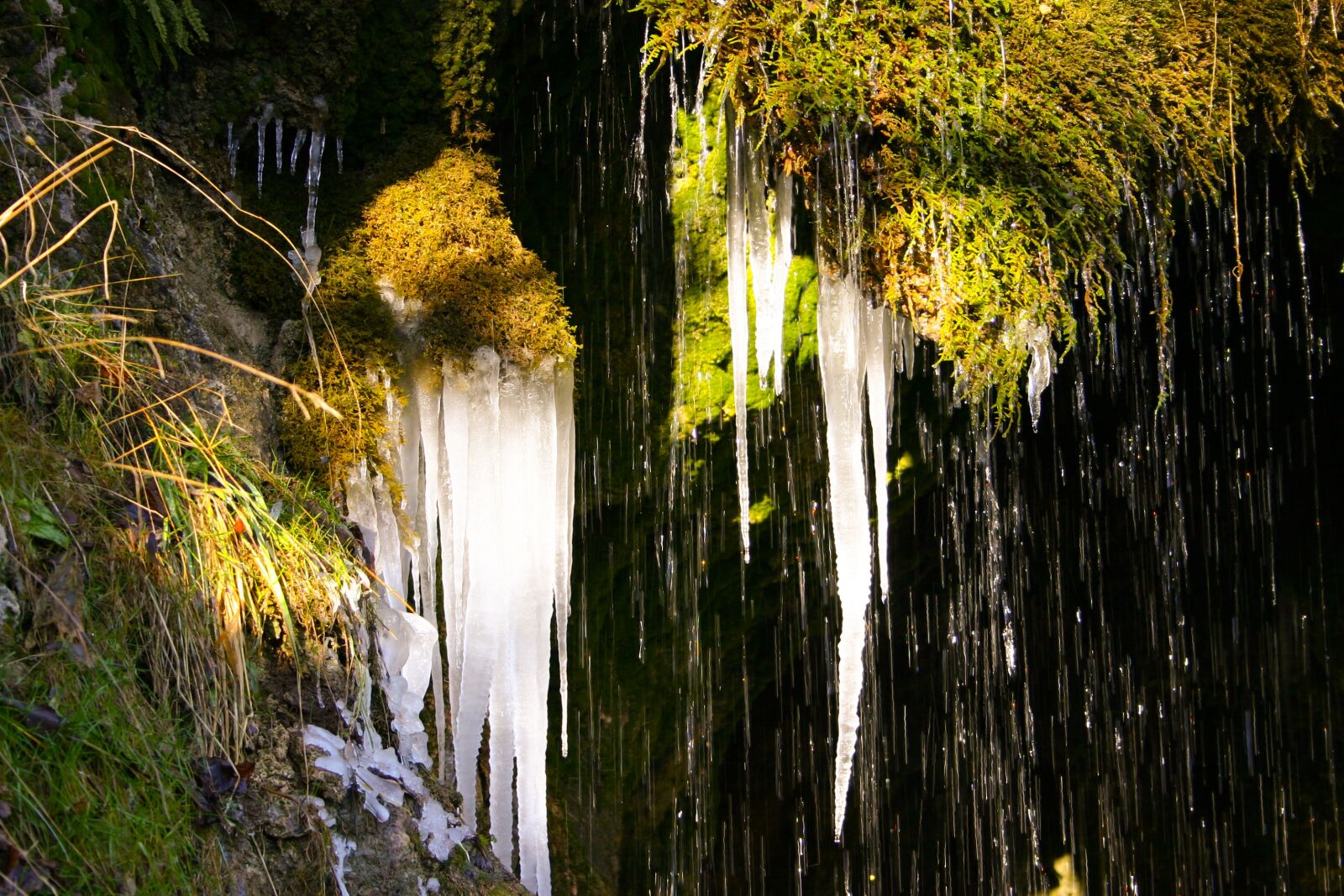 Canon EOS 300D (EOS Digital Rebel / EOS Kiss Digital) sample photo. Eifel, the, nohner waterfall photography