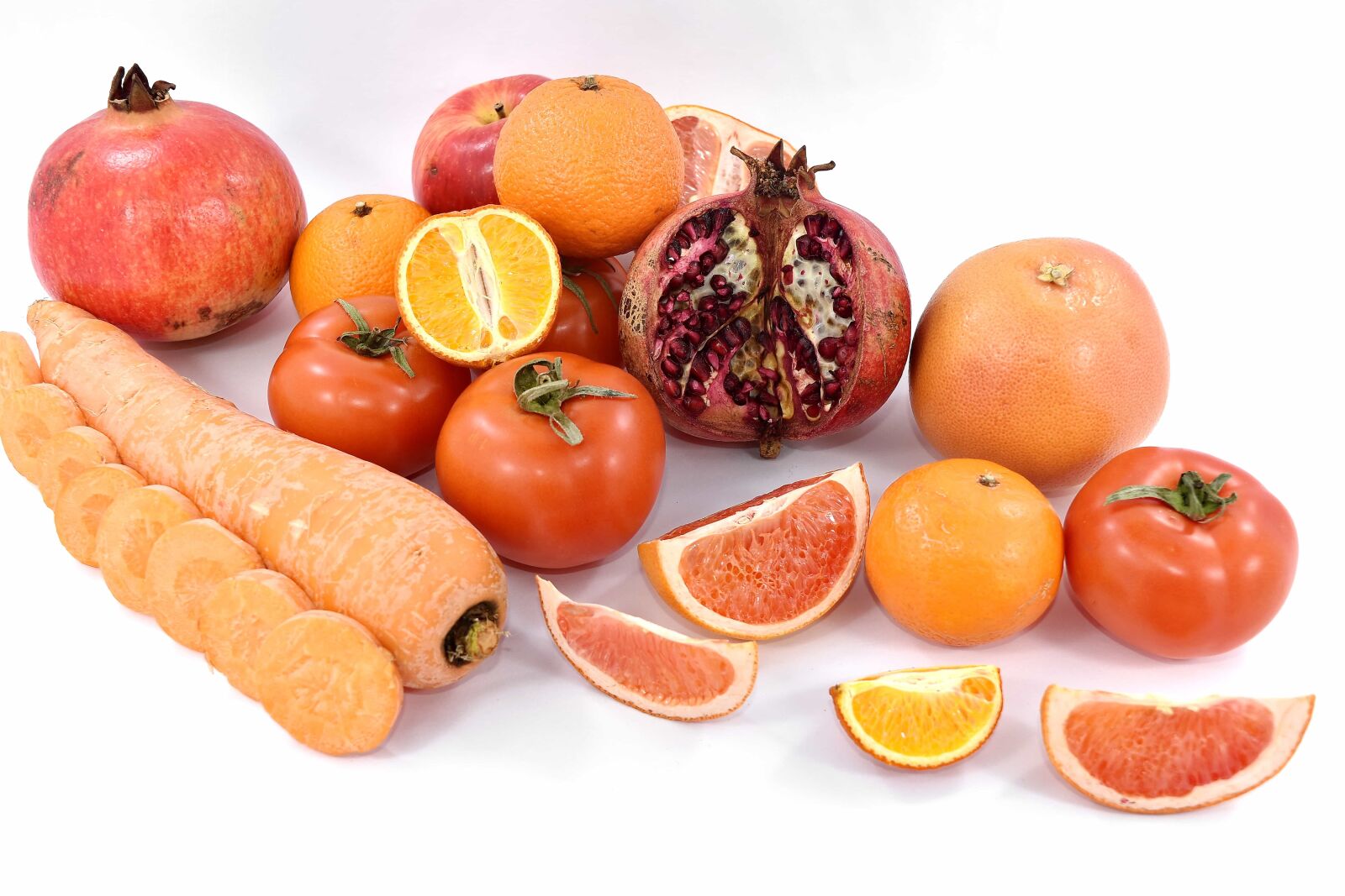 Nikon D5500 sample photo. Apple, grapefruit, pomegranate, red photography