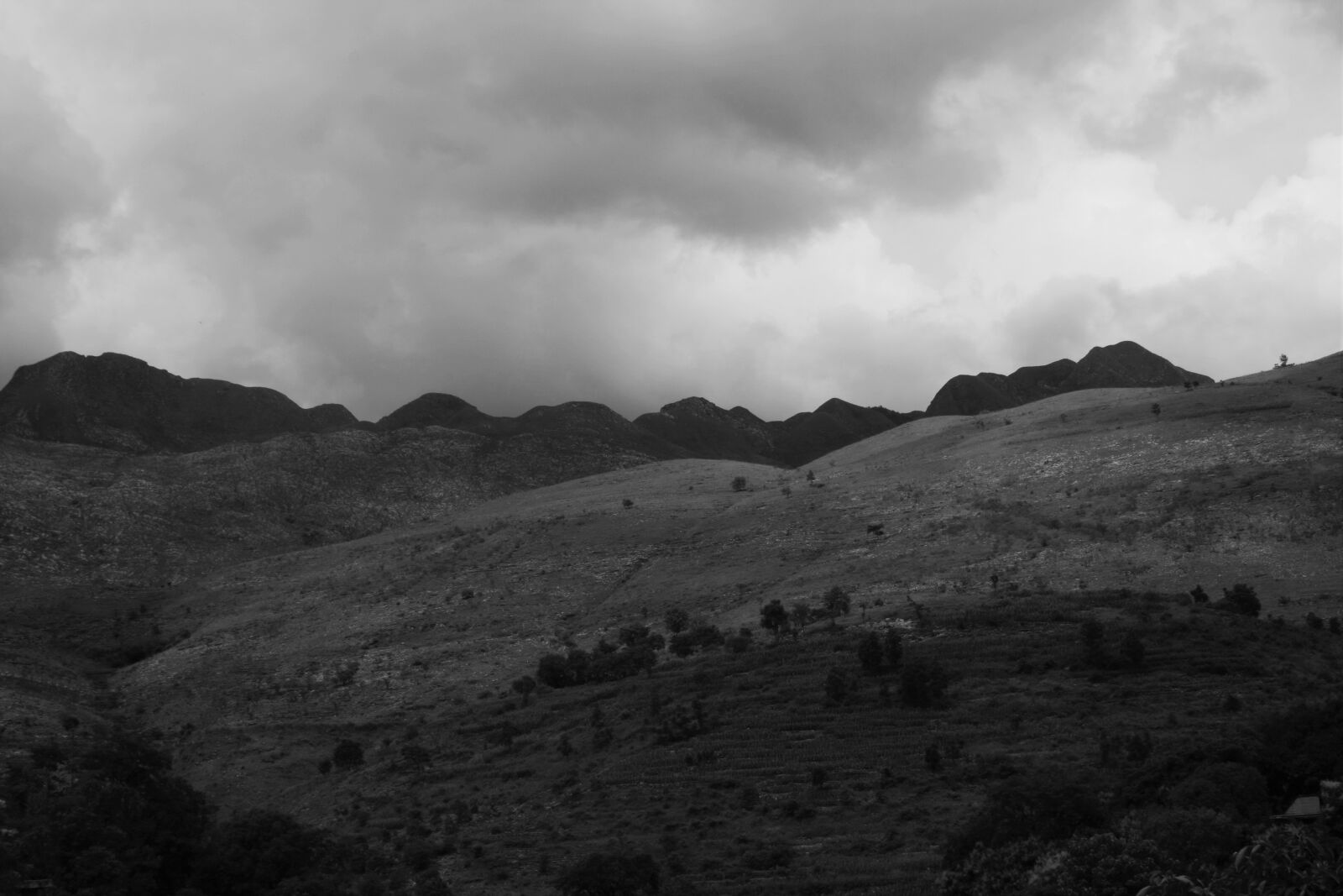 Canon EOS 40D sample photo. Mountain, black and white photography