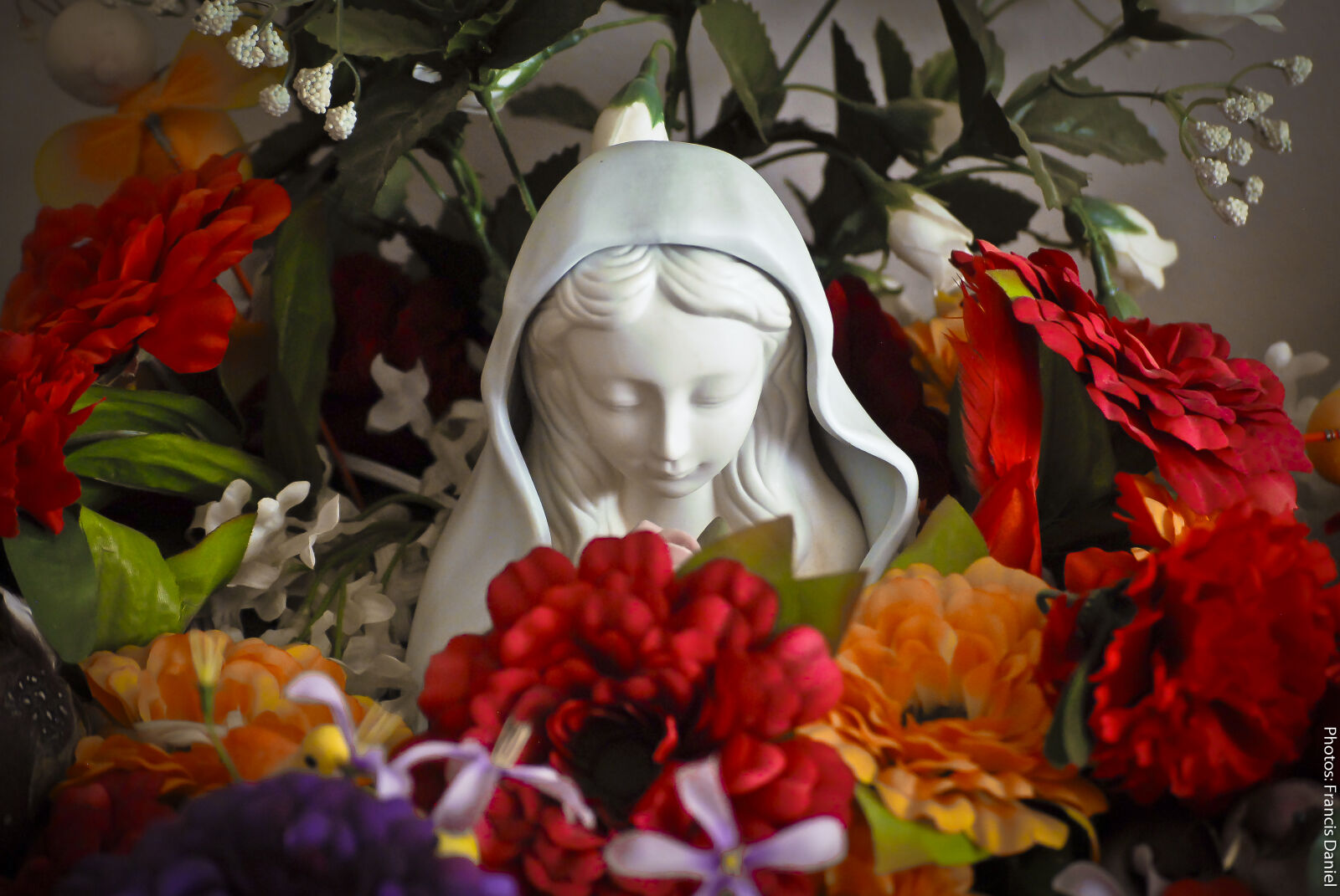 Nikon D200 sample photo. Statue photography