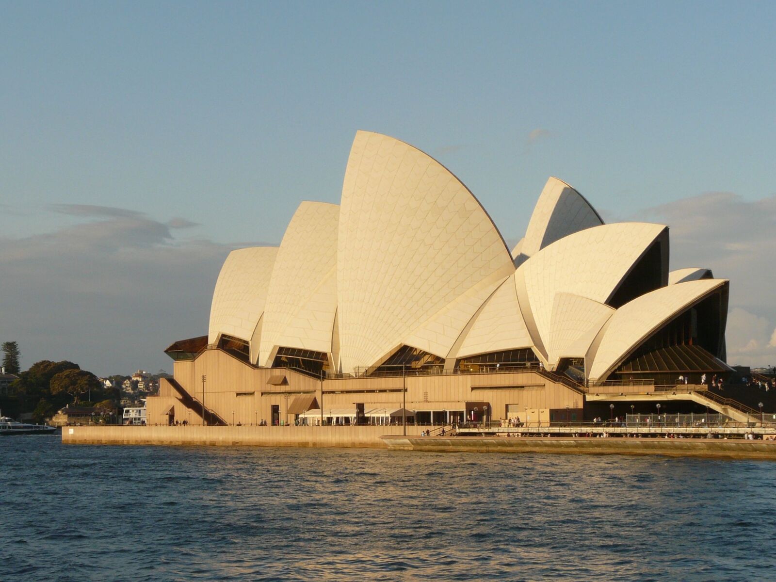 Panasonic DMC-FZ18 sample photo. Sydney, opera, shell photography