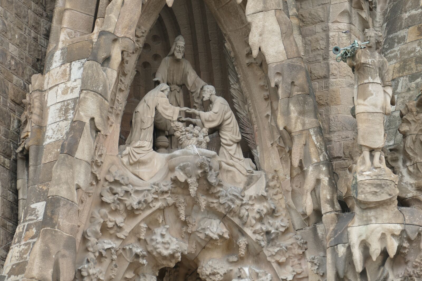 Panasonic Lumix DMC-FZ1000 sample photo. Barcelona, spain, catalonia photography