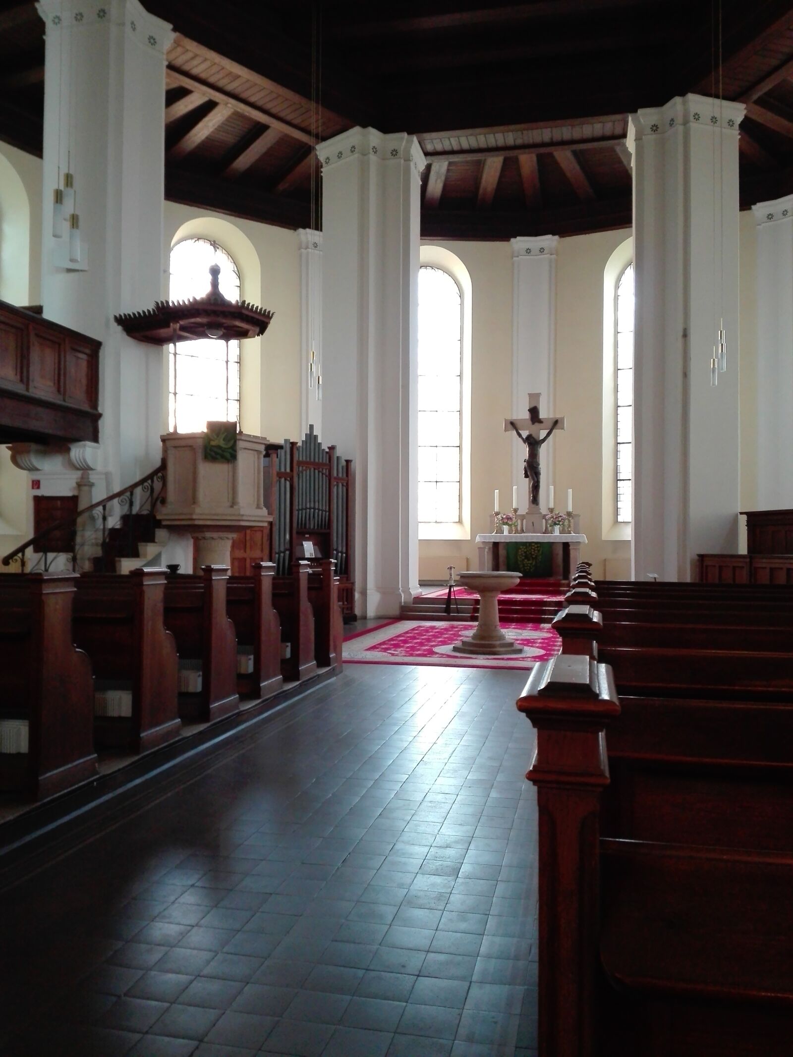 HUAWEI P8 Lite sample photo. Church of templin, altar photography