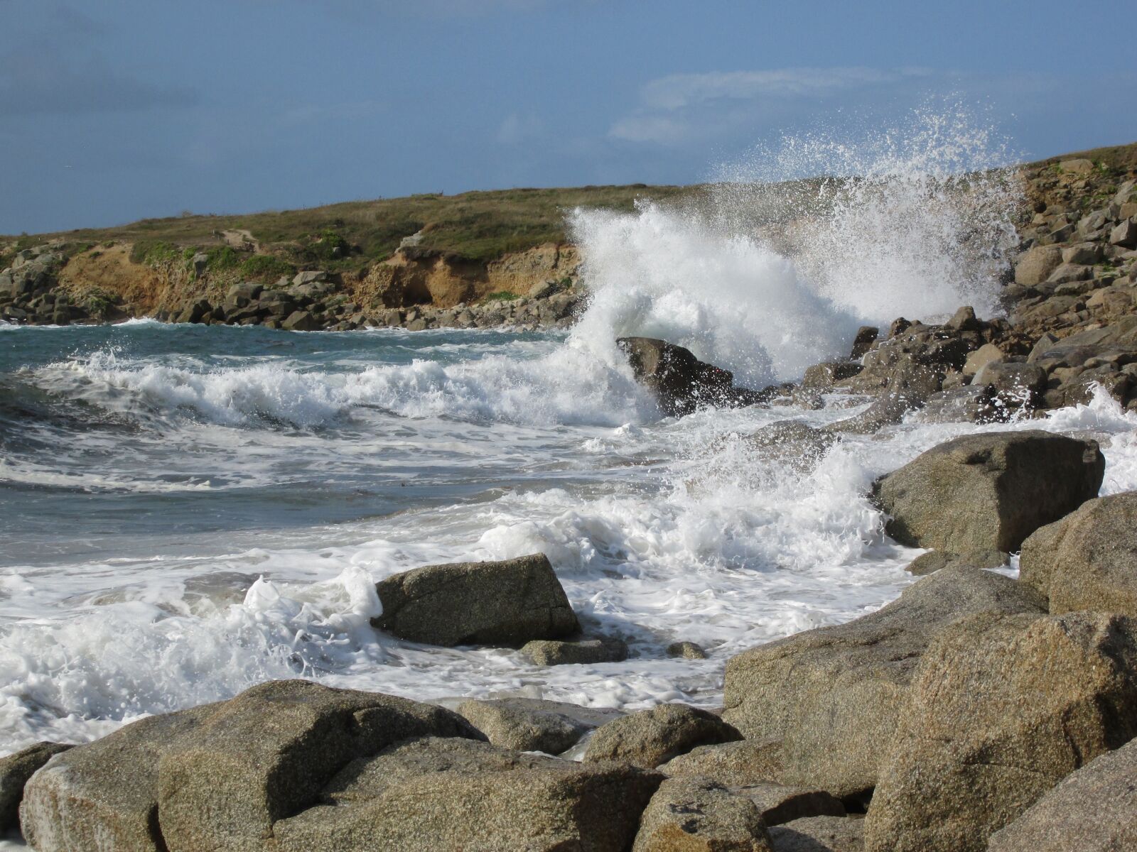 Canon PowerShot A2500 sample photo. Sea, ocean, side photography