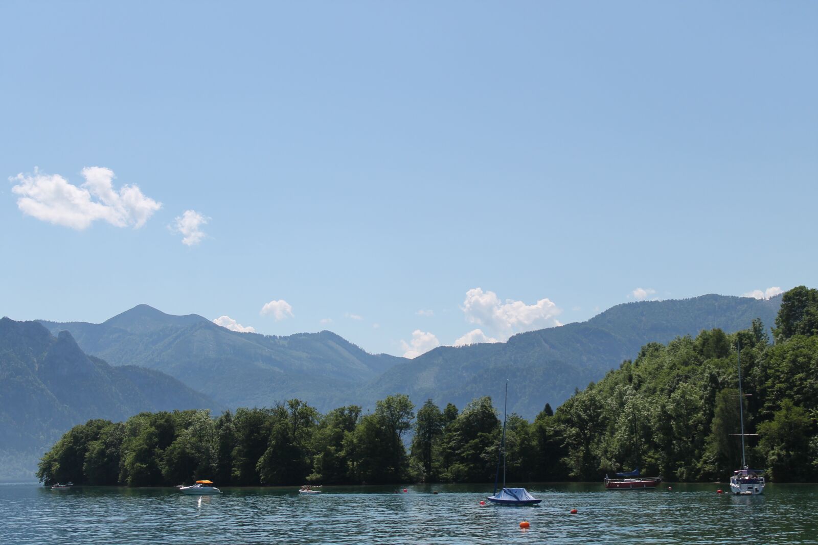 Canon EOS 1100D (EOS Rebel T3 / EOS Kiss X50) sample photo. Sea, lake, boat photography