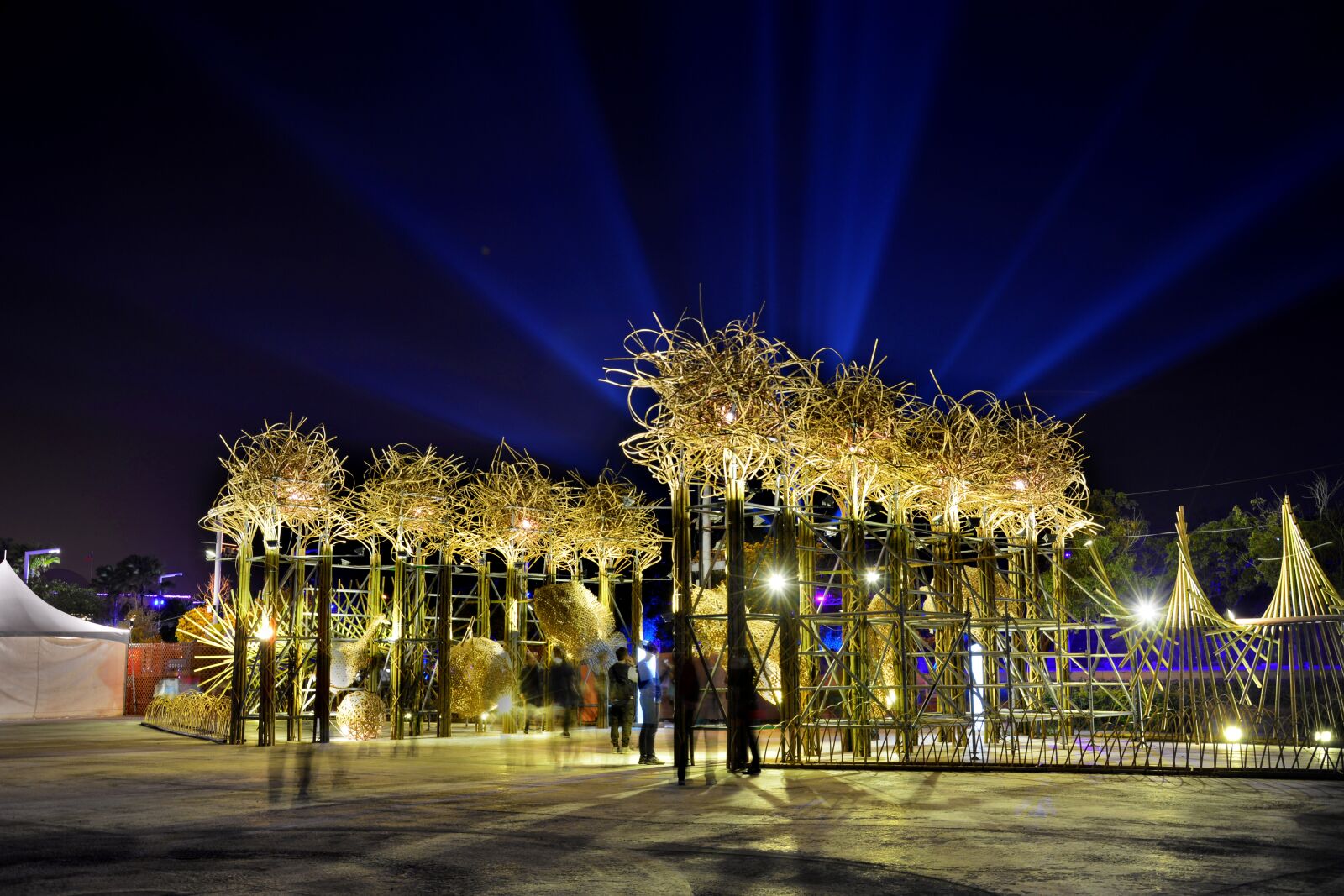 Nikon D5200 sample photo. Illuminated, light, evening photography