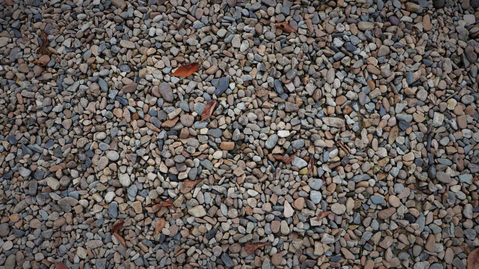 Canon EF-S 18-55mm F4-5.6 IS STM sample photo. Stone, stones, gravel photography