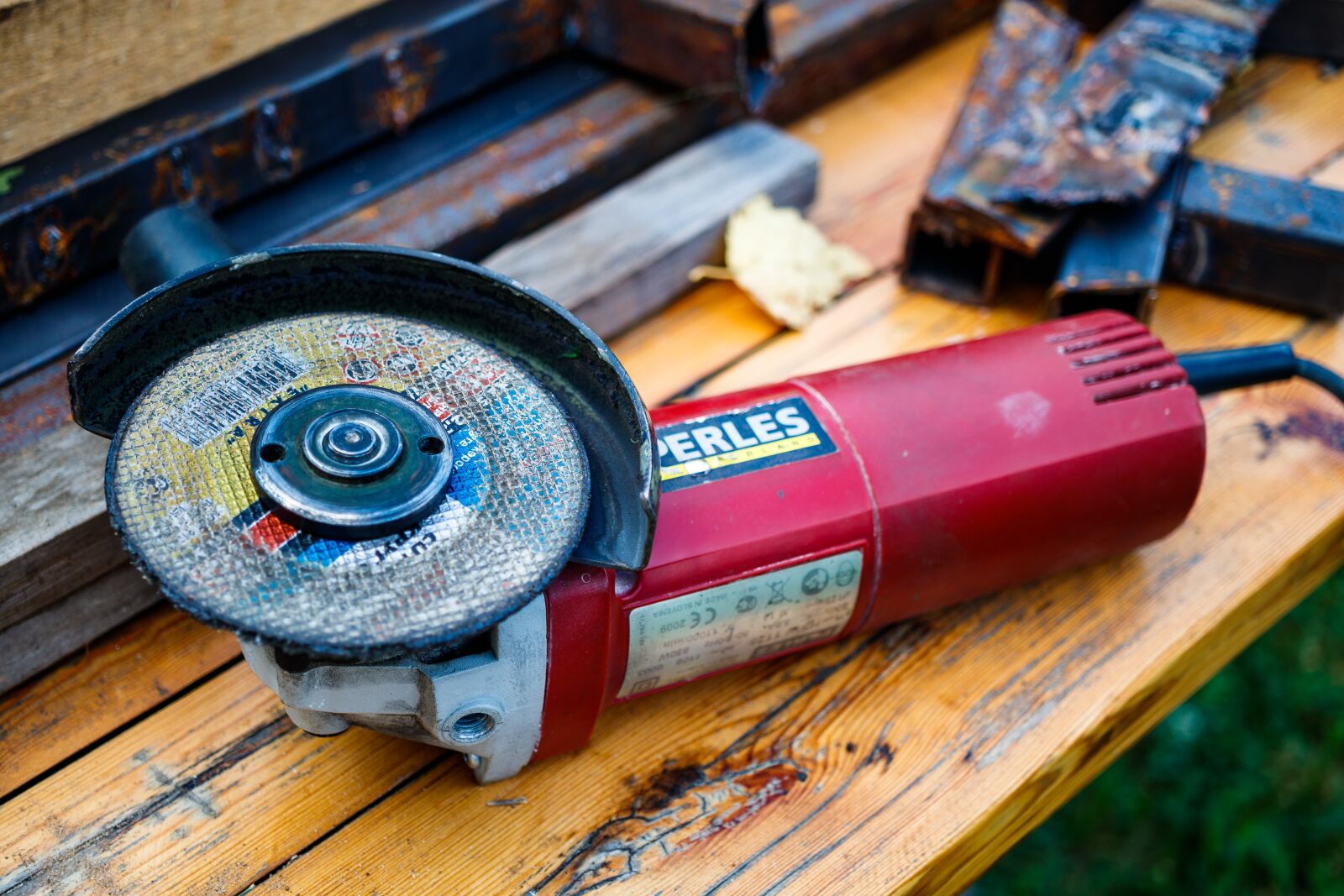 Canon EF-S 35mm F2.8 Macro IS STM sample photo. Bulgarian, tool, construction photography