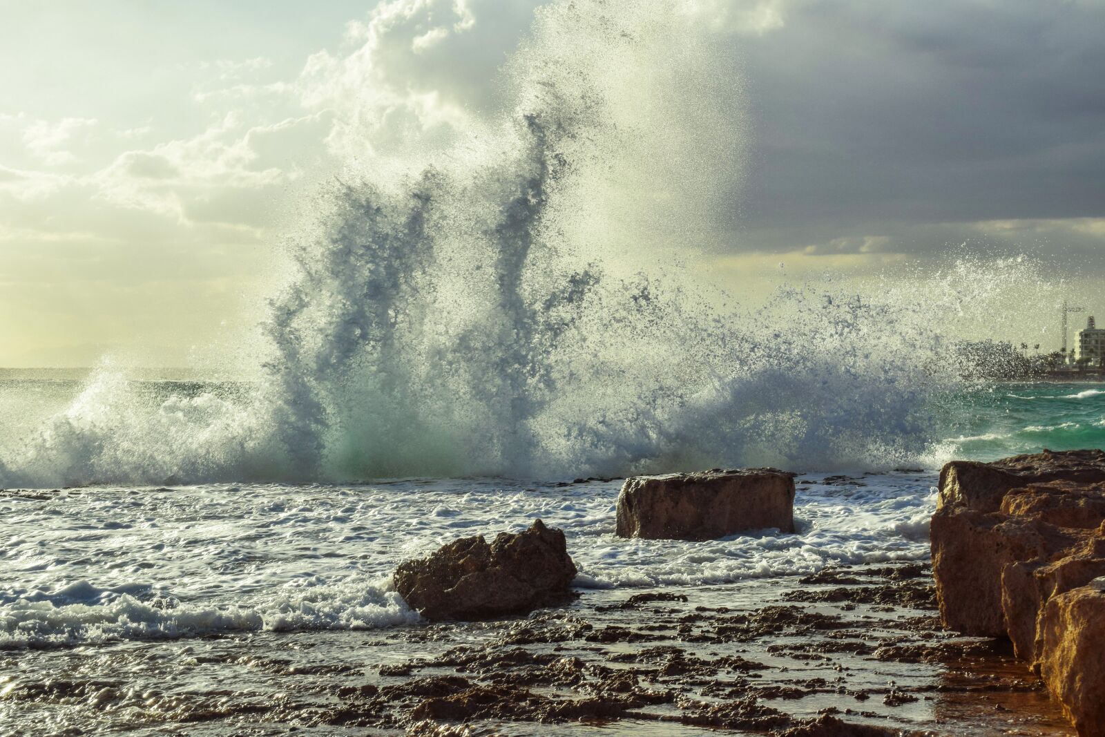 Nikon D3300 sample photo. Storm, wave, crushing photography