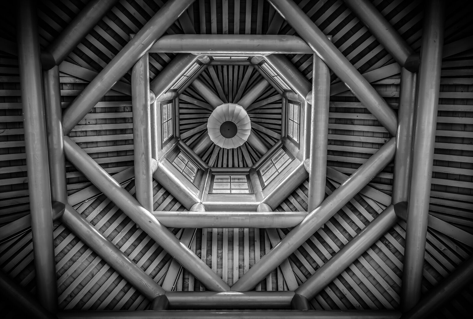 Sony a7 II + Sony FE 28-70mm F3.5-5.6 OSS sample photo. Black and white, roof photography