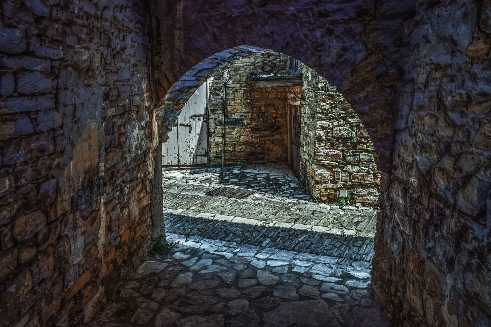 Nikon D3300 sample photo. Alley, arcade, stoa photography