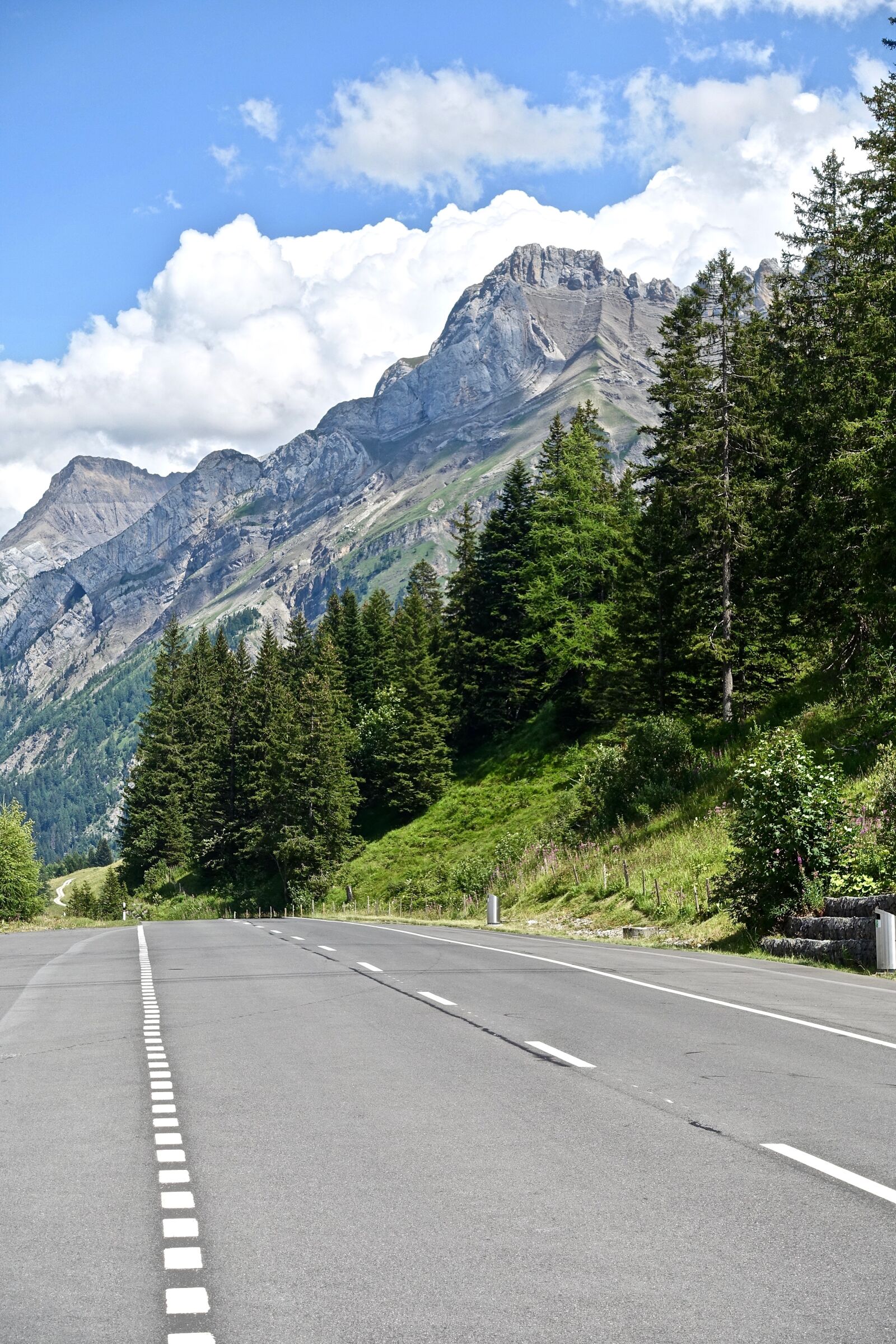 Sony Cyber-shot DSC-RX100 III sample photo. Road, nature, mountain photography