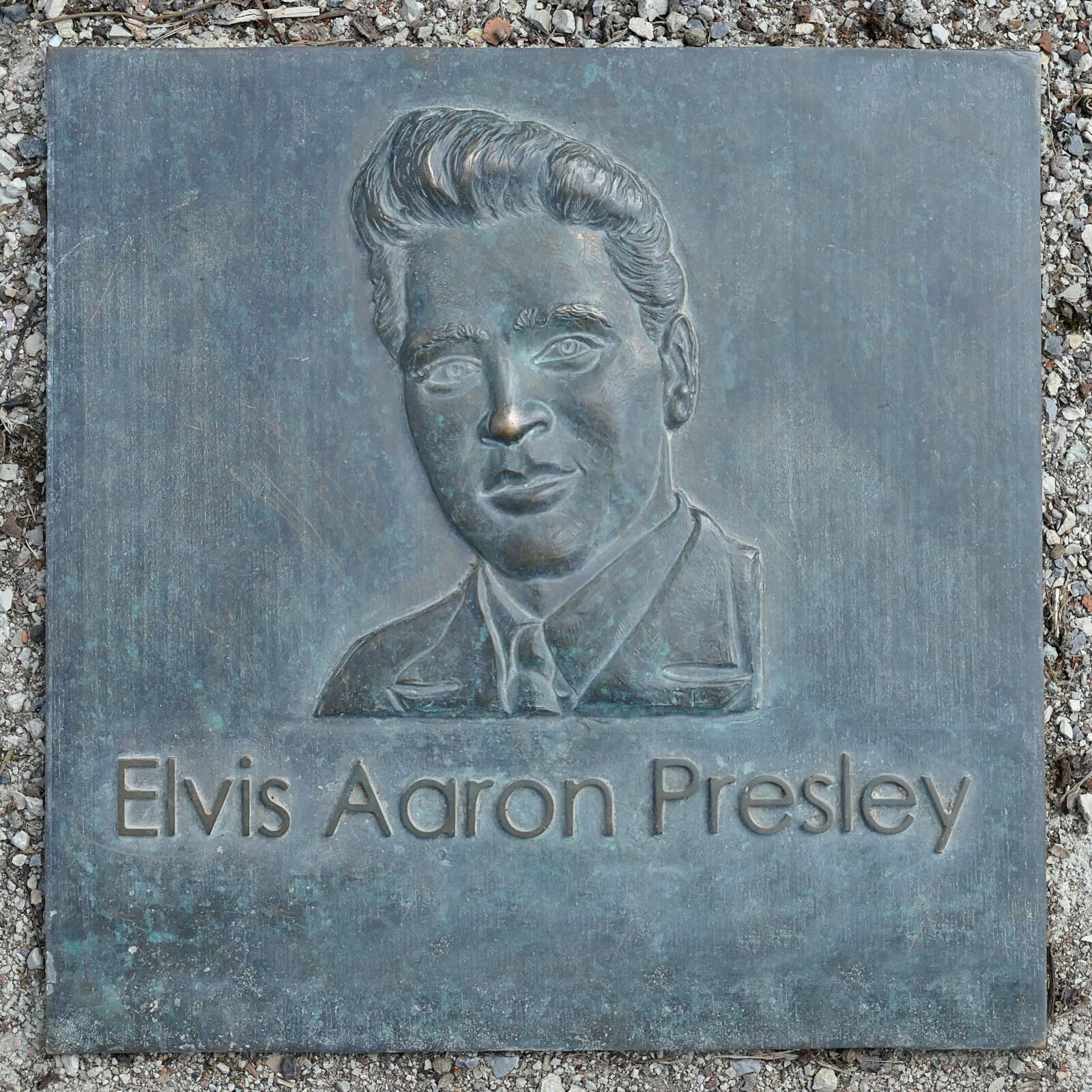Panasonic Lumix DMC-FZ1000 sample photo. Elvis presley, memorial plaque photography