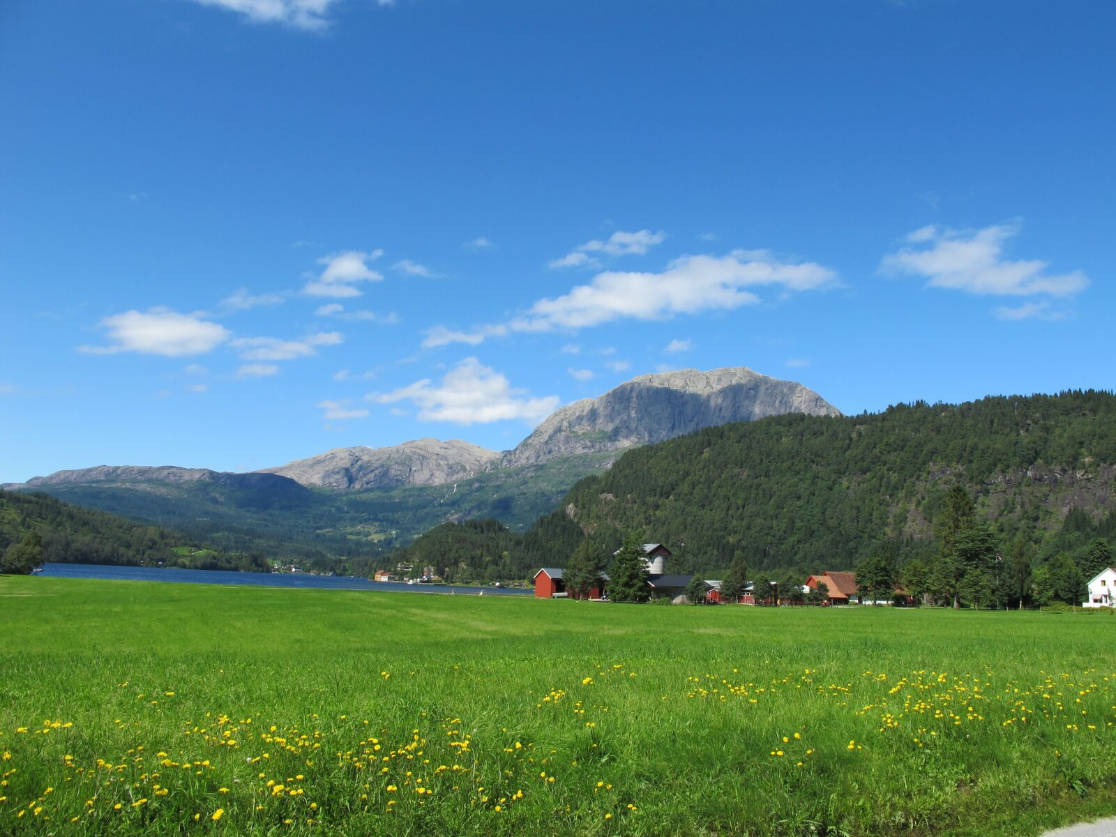 Canon PowerShot G11 sample photo. Norway, gaular, mountain photography