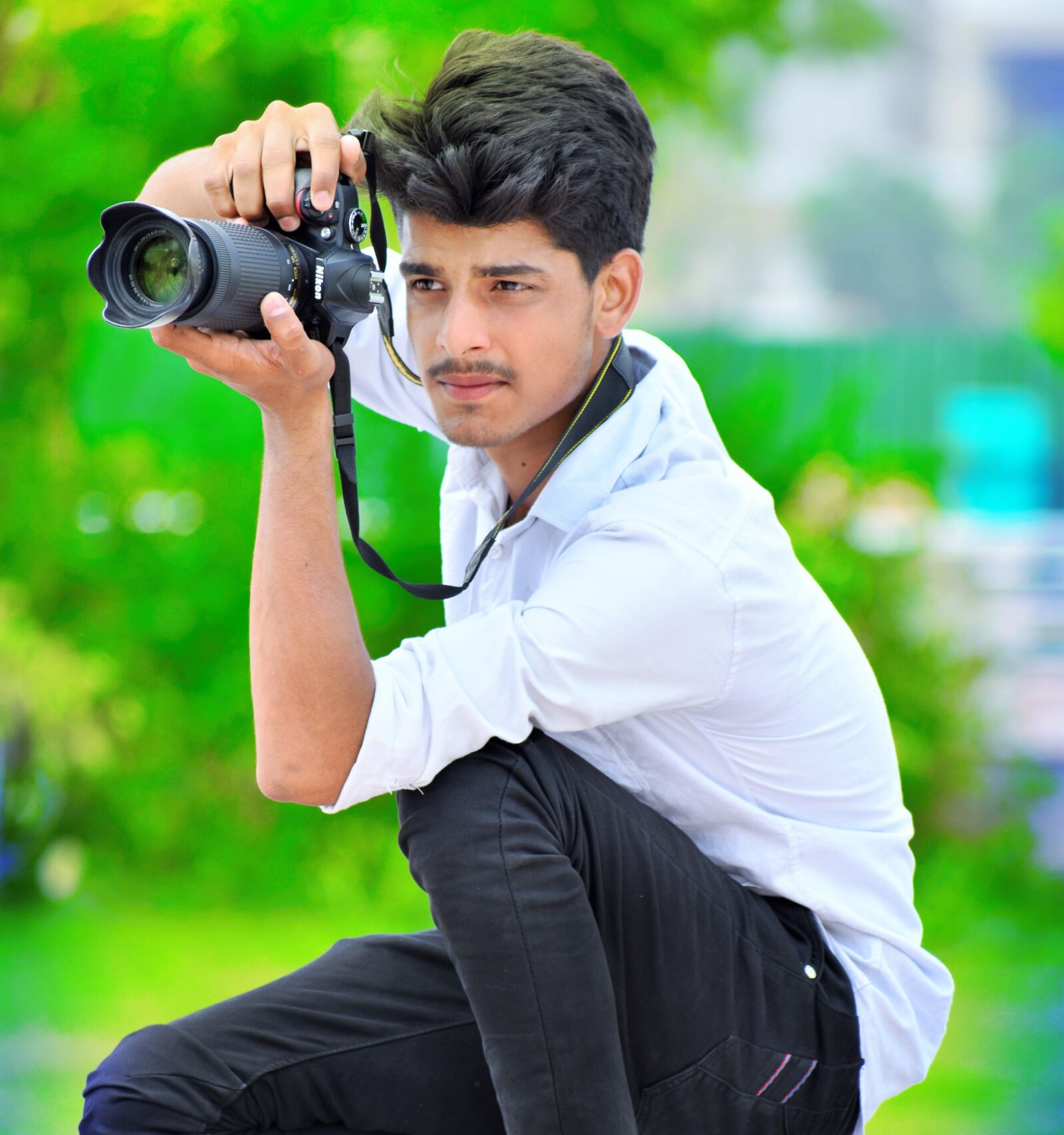 Nikon D3400 sample photo. Paparazzi, outdoors, man photography