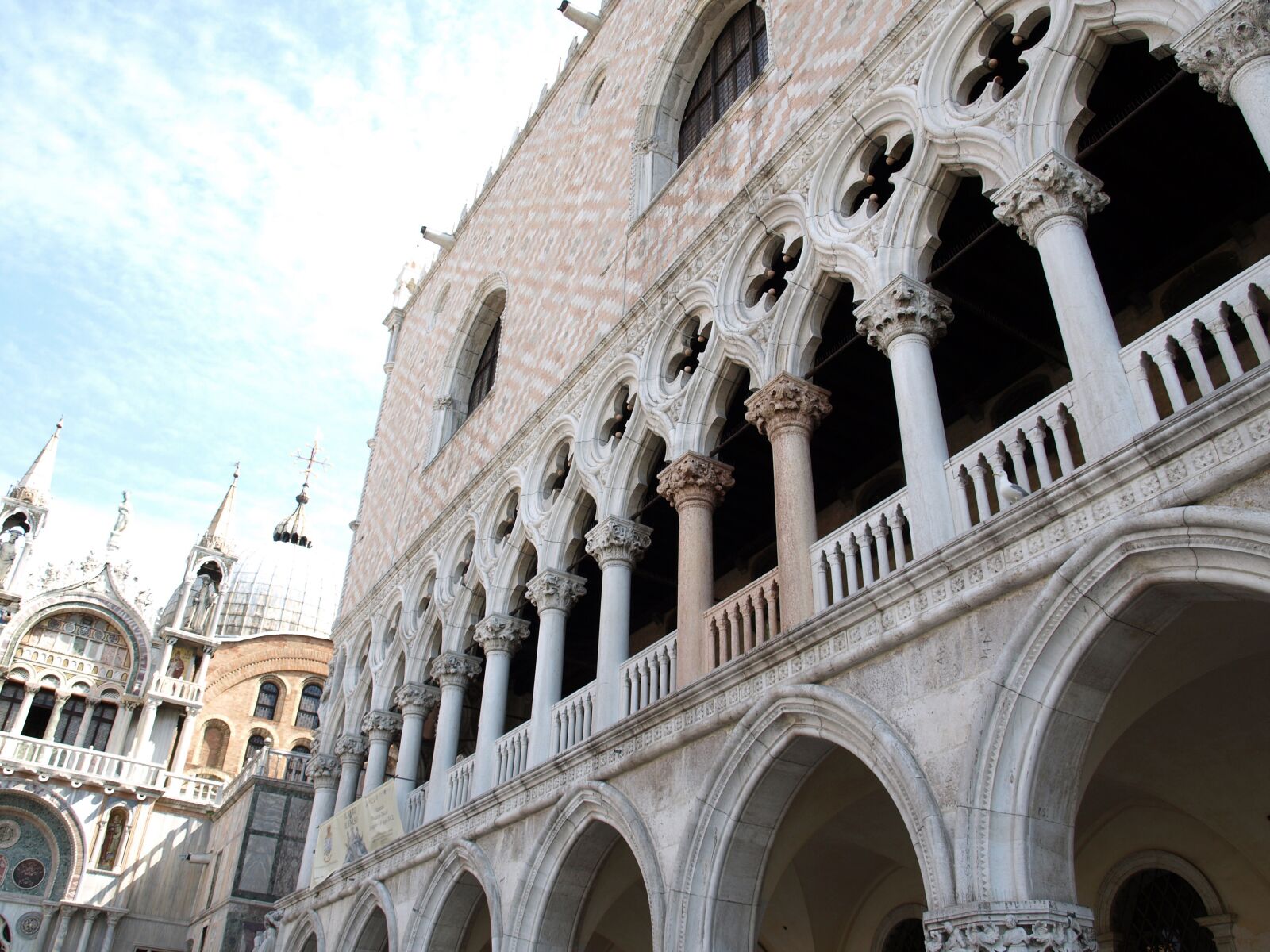 Olympus E-510 (EVOLT E-510) sample photo. Venice, italy, city photography