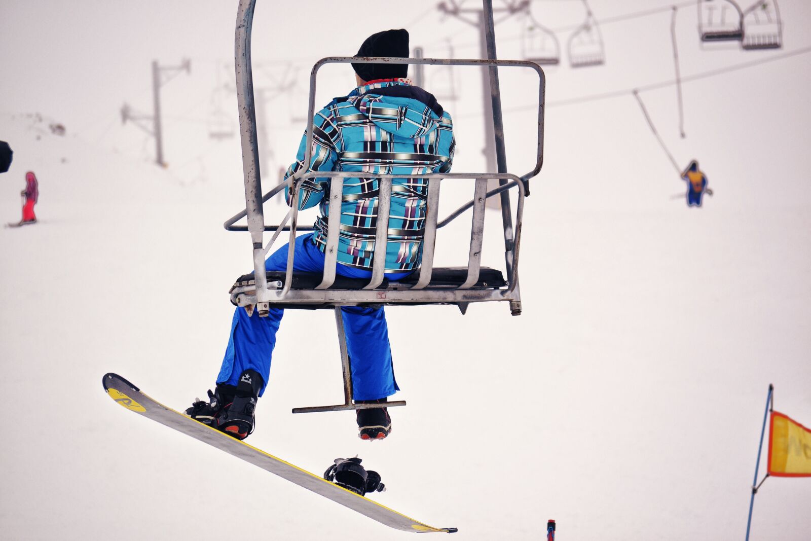 Nikon D3100 sample photo. Snowboarder, chairlift, snow photography