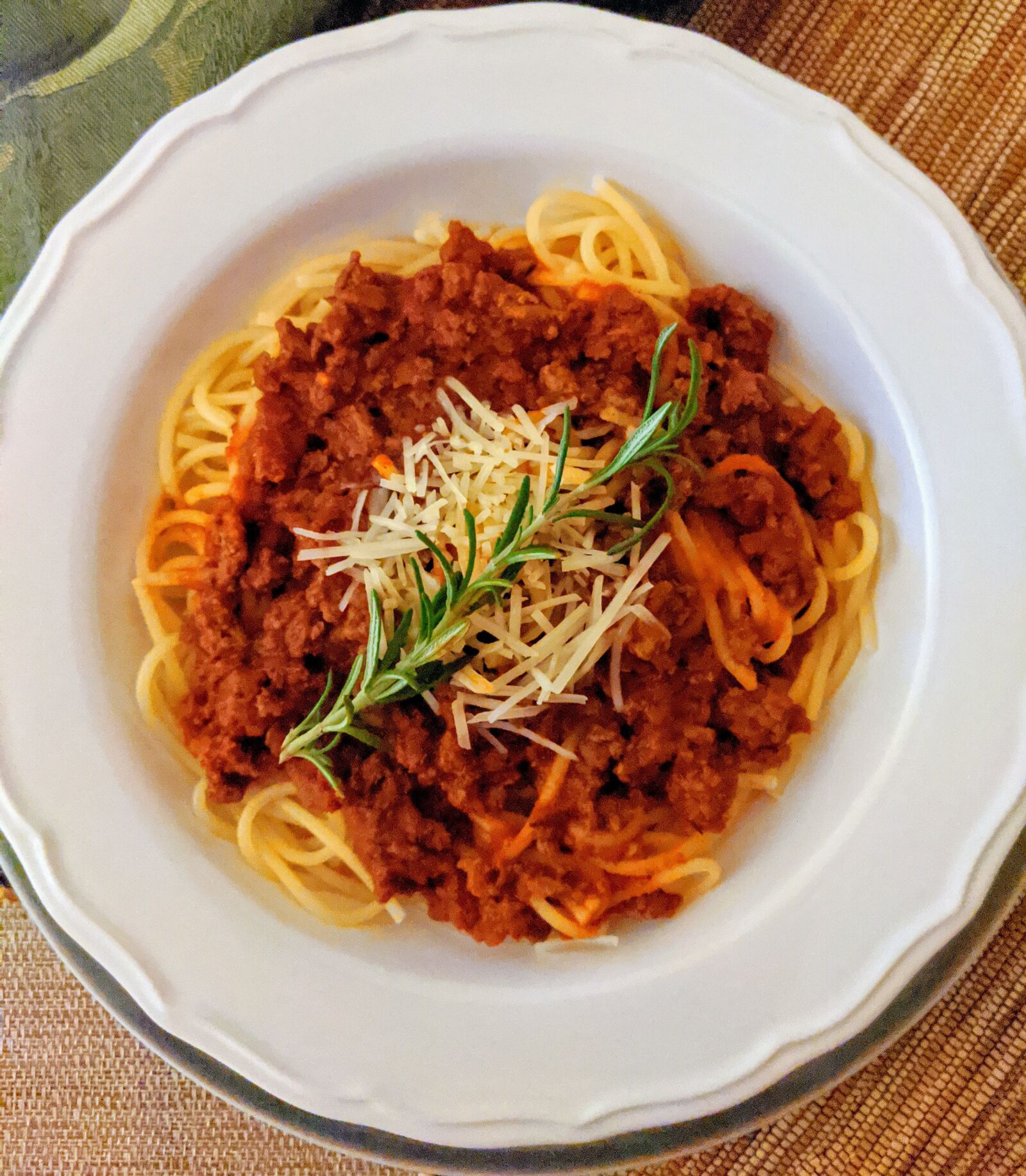 Google Pixel 3 XL sample photo. Spaghetti, spaghetti bolognese, dinner photography