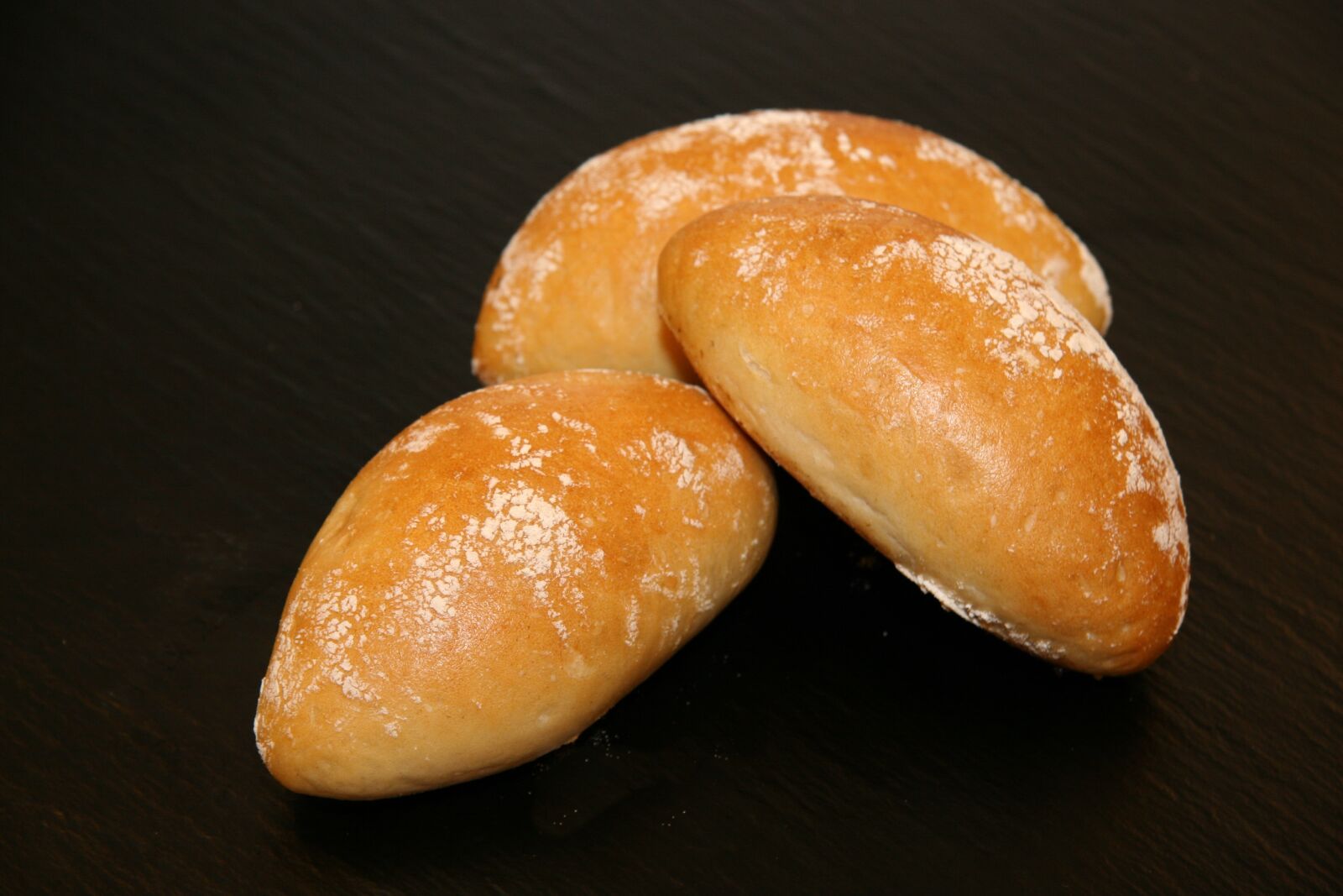 Canon EOS 20D sample photo. French gross bun, dough photography