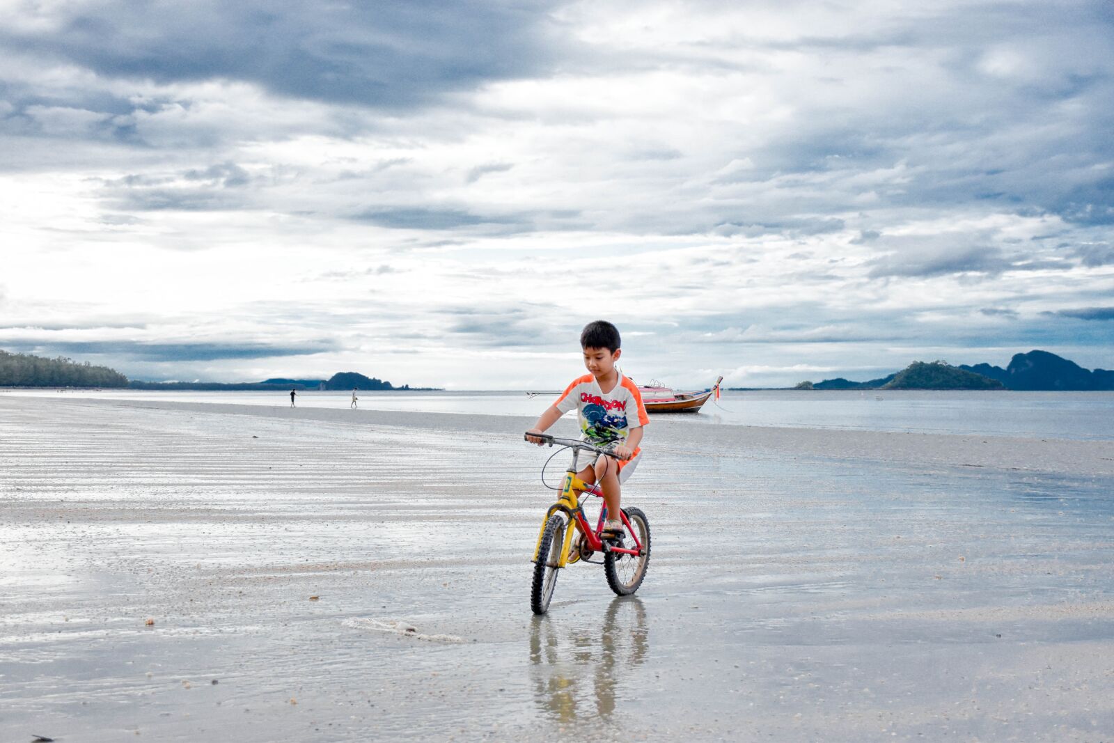 Nikon D5500 sample photo. Sea, kids, beautiful photography