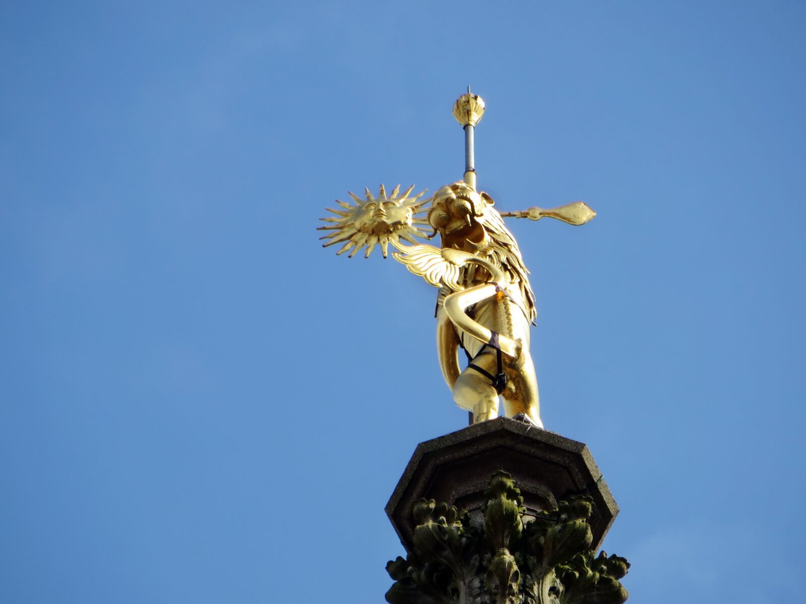 Canon PowerShot SX270 HS sample photo. Arras, belfry, sculpture photography