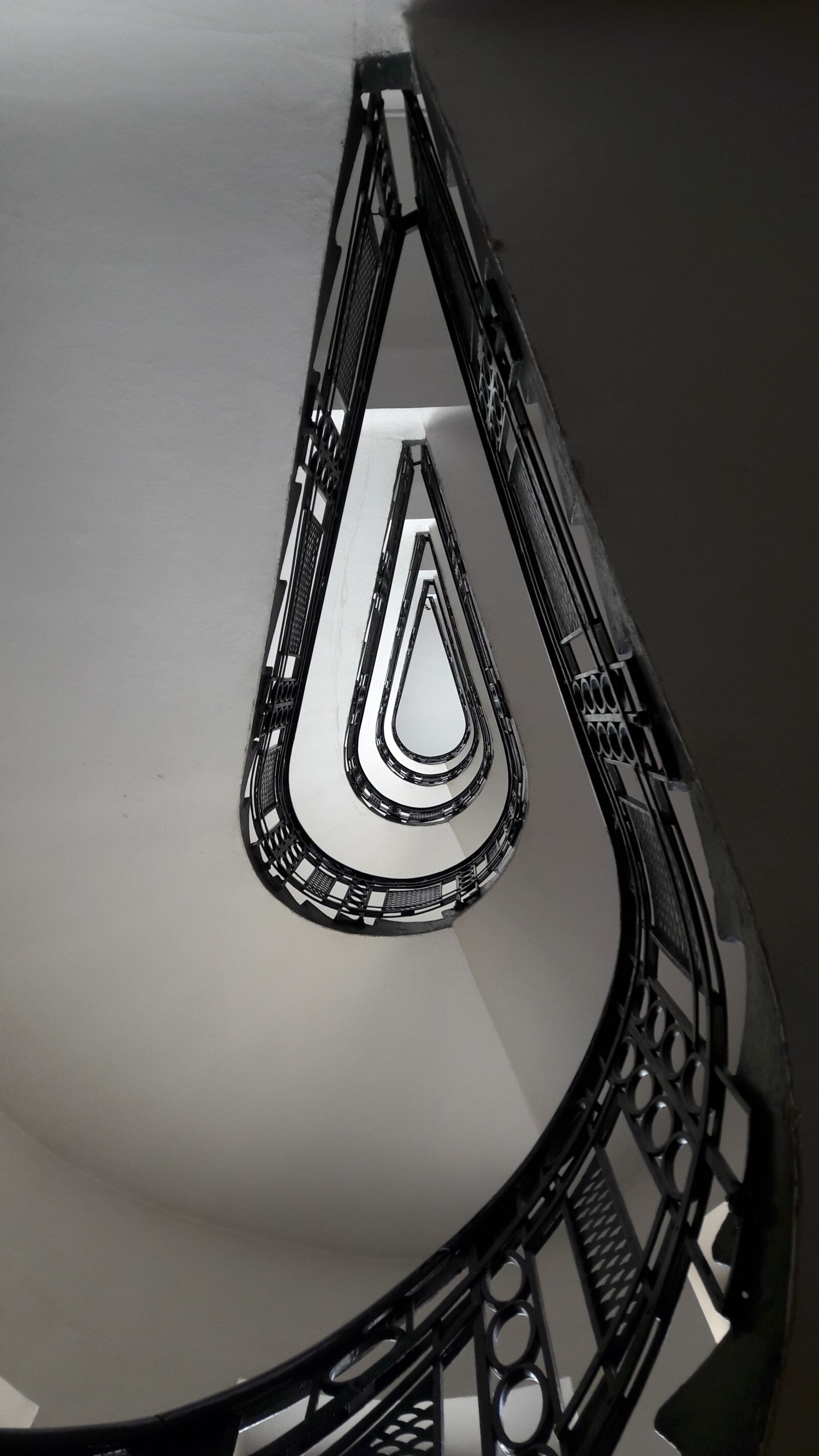 Samsung Galaxy A5(2016) sample photo. Stairs, historic building, architecture photography