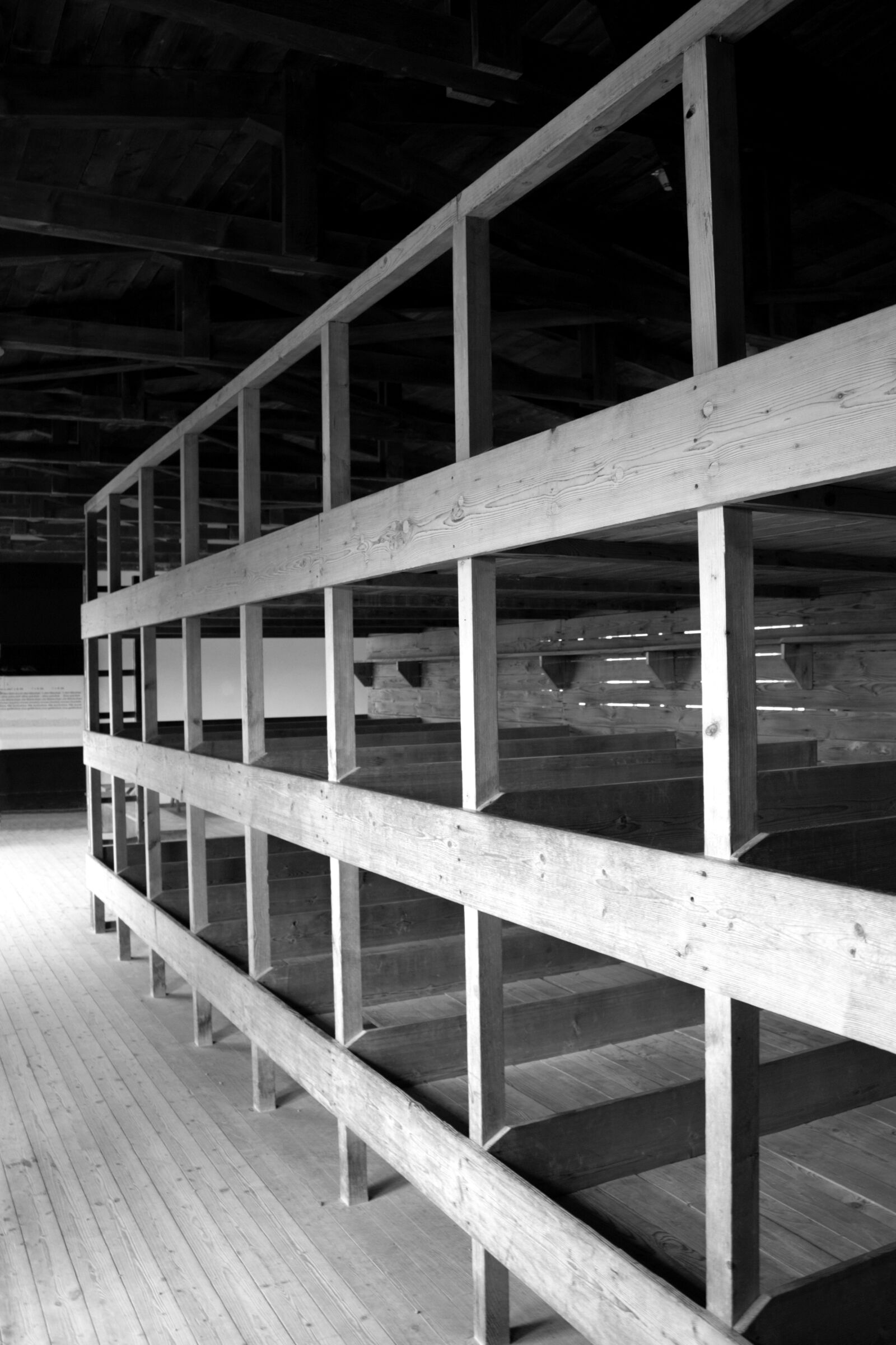 Canon EOS 450D (EOS Rebel XSi / EOS Kiss X2) sample photo. Konzentrationslager, dachau, barracks photography