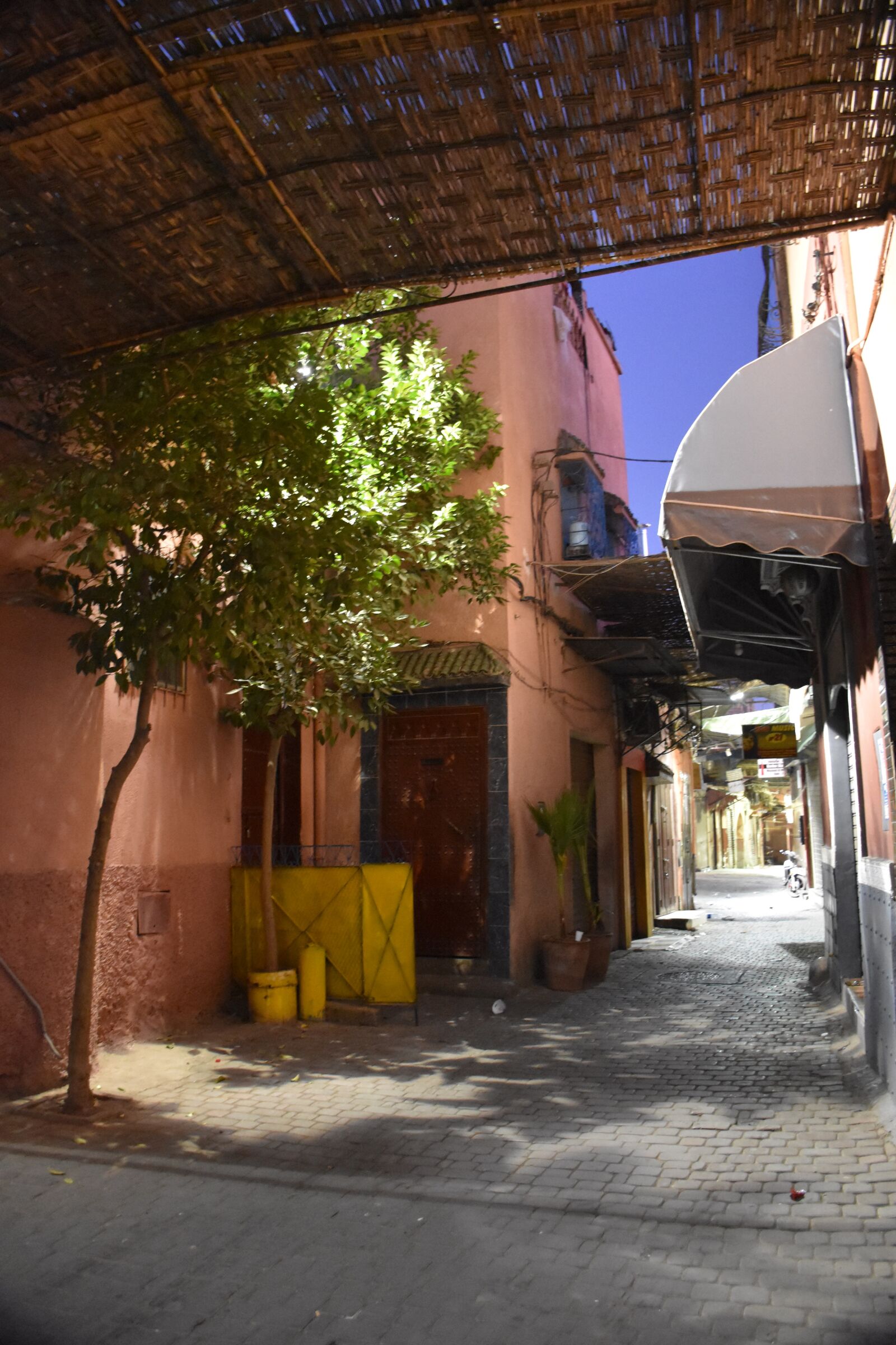 Nikon D7200 sample photo. Morocco, night, street photography