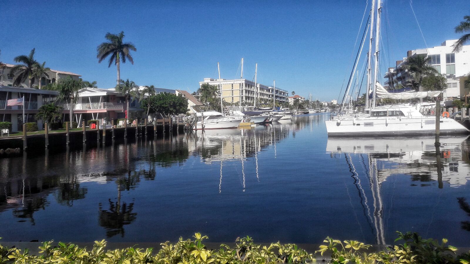 Samsung Galaxy A5(2016) sample photo. Florida, fort lauderdale, yachts photography
