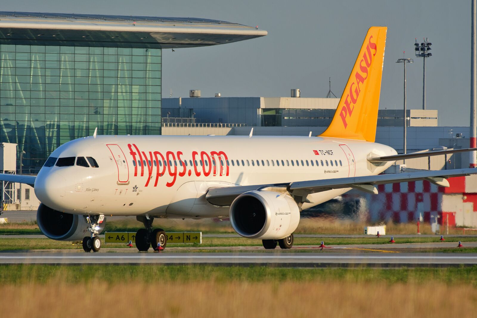 Nikon D5200 sample photo. Aircraft, flight, airport photography