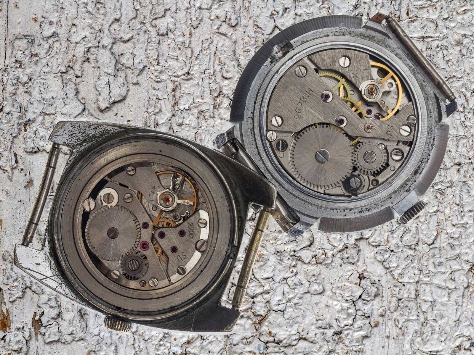 Canon EOS 600D (Rebel EOS T3i / EOS Kiss X5) sample photo. Clock, movement, mechanically photography