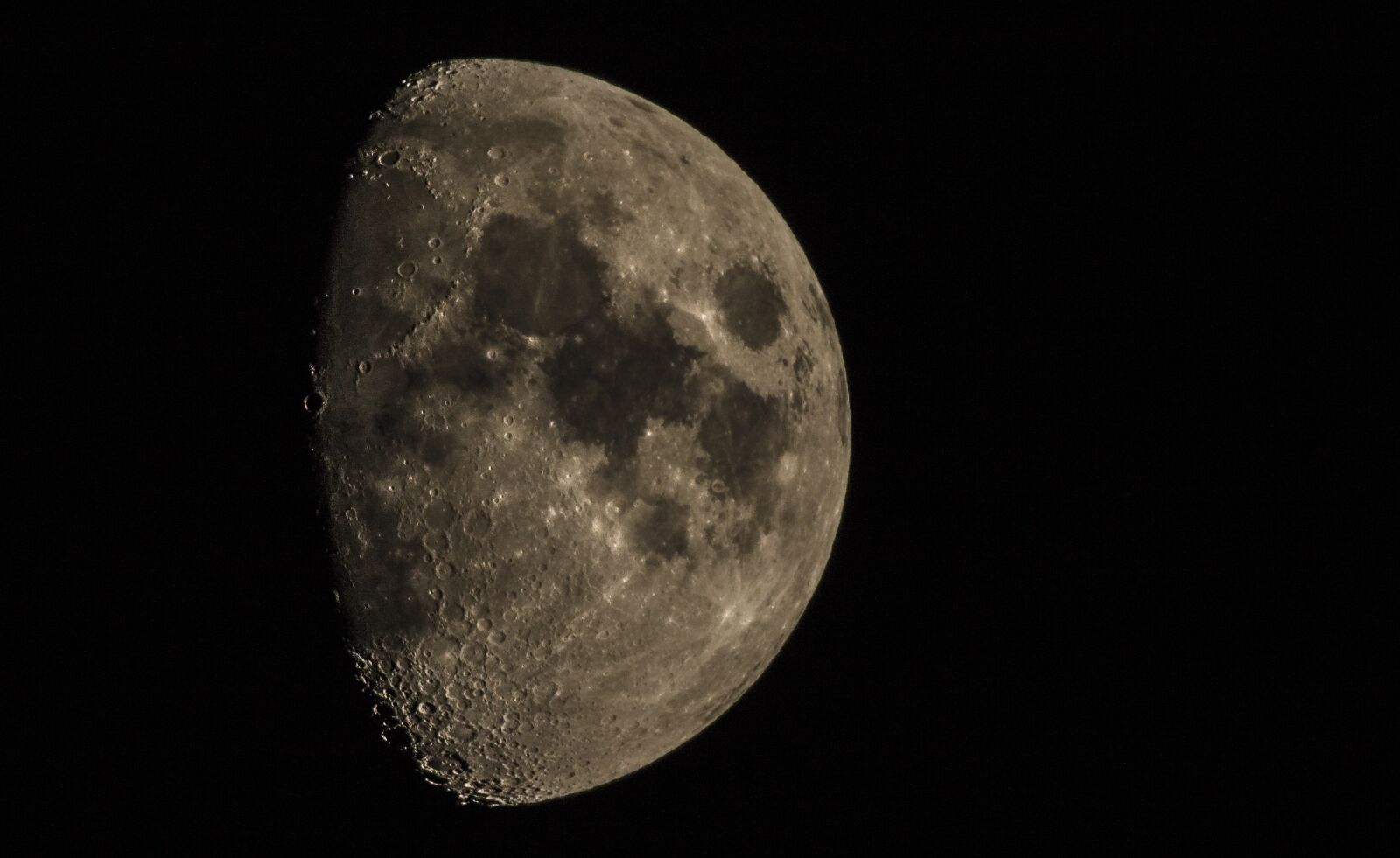 Sigma 150-600mm F5-6.3 DG OS HSM | C sample photo. Moon, night, night photograph photography