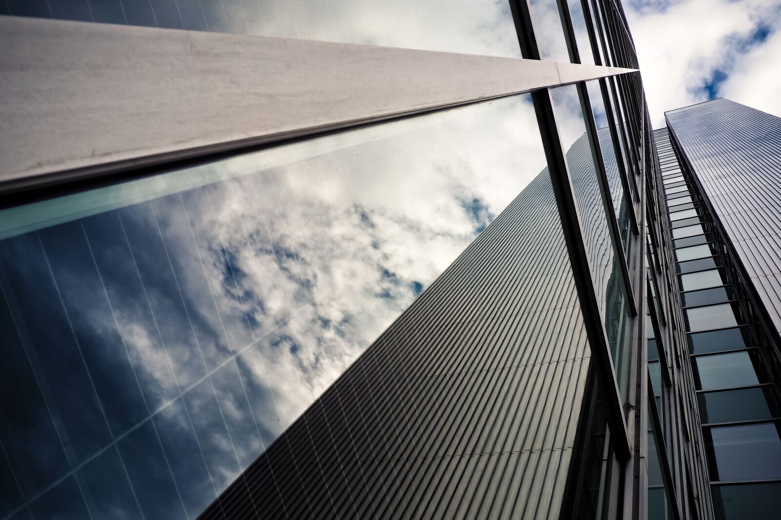 Olympus OM-D E-M10 sample photo. Architecture, glass, modern photography