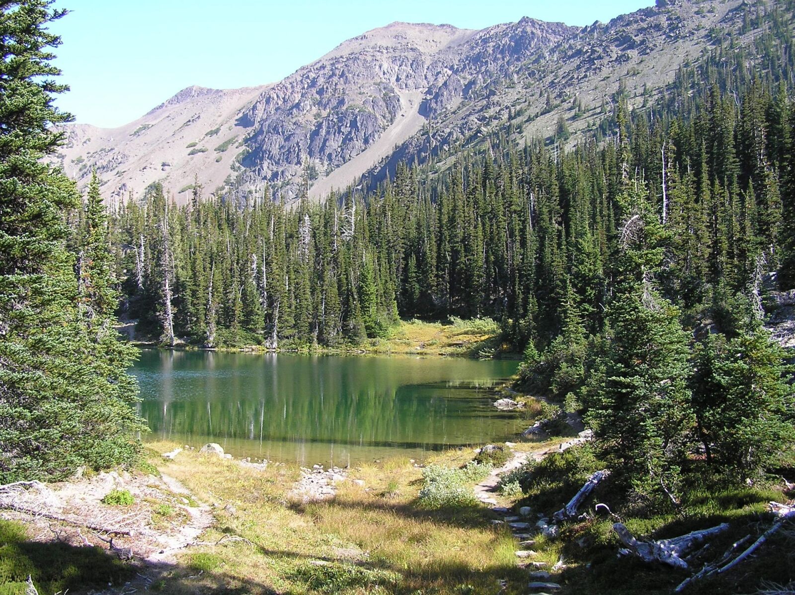 Olympus C765UZ sample photo. Landscape, royal lake, peaks photography