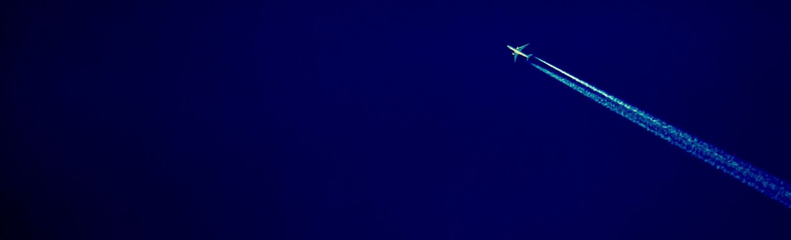 Canon EOS 550D (EOS Rebel T2i / EOS Kiss X4) sample photo. Vacations, flying, go away photography