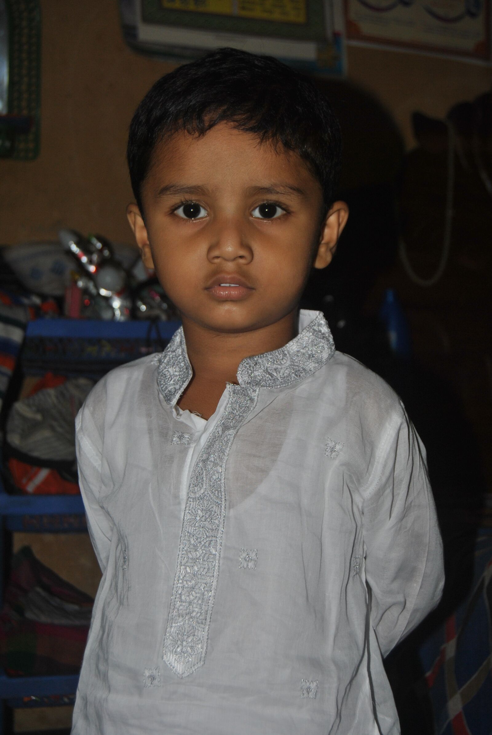 Nikon D3000 sample photo. Son, alone, family photography