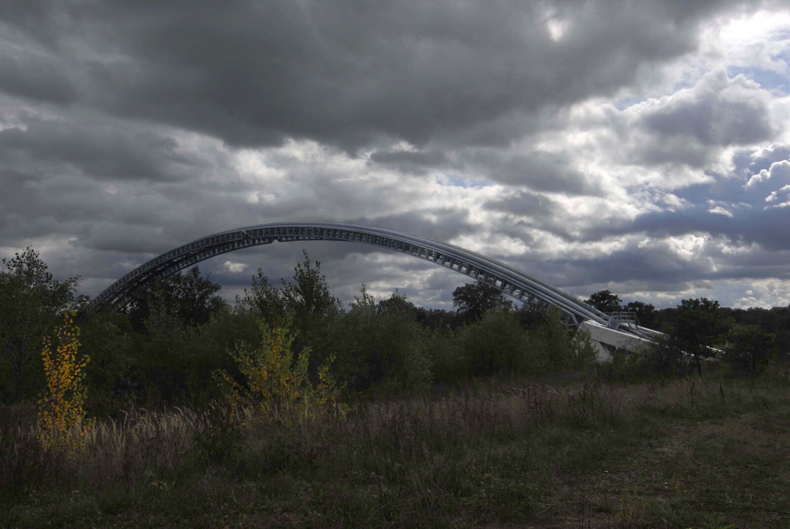 Nikon D200 sample photo. Atmosphere, pipe bridge, clouds photography