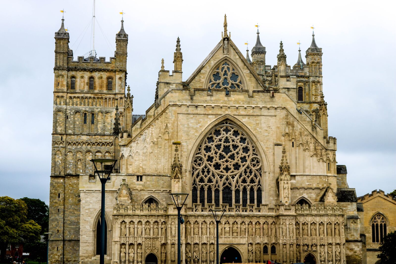 Canon EOS 750D (EOS Rebel T6i / EOS Kiss X8i) sample photo. Exeter, cathedral, england photography