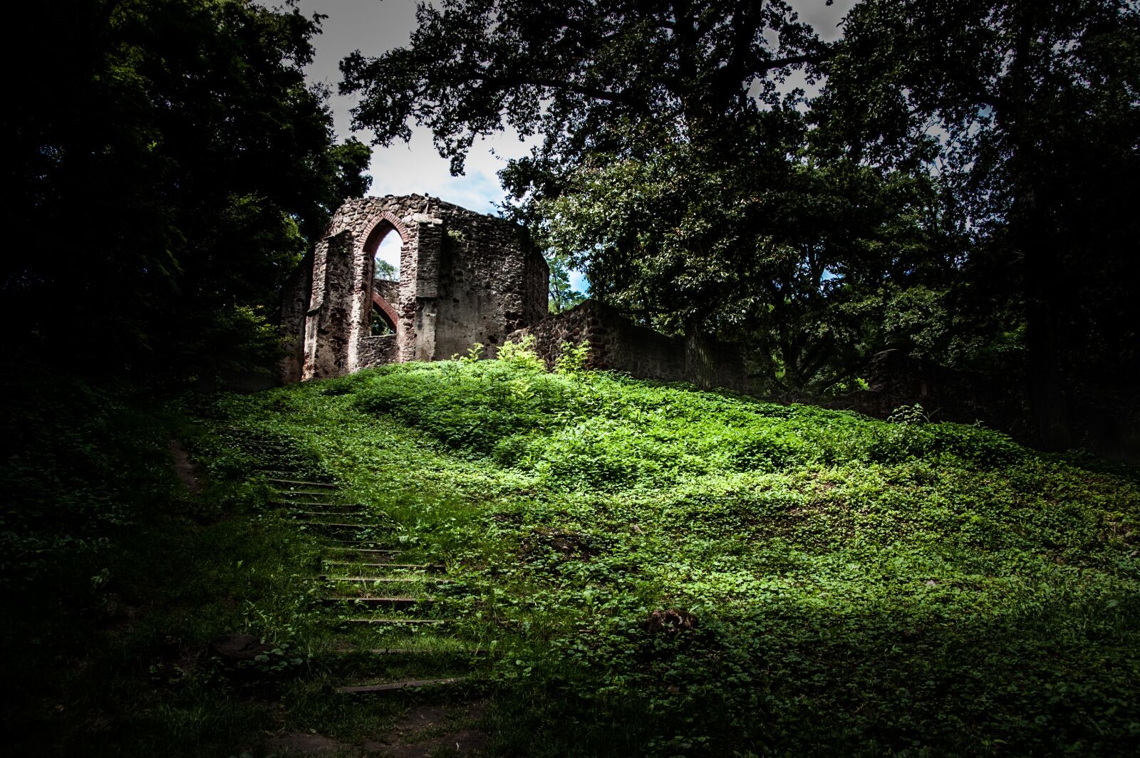 Nikon D40 sample photo. Kloster, church, forest photography