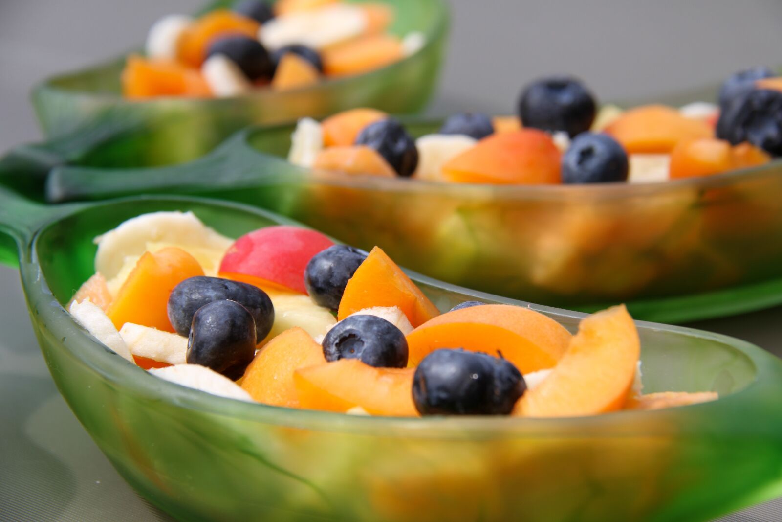 Canon EOS 7D sample photo. Salad, fruit, blueberry photography