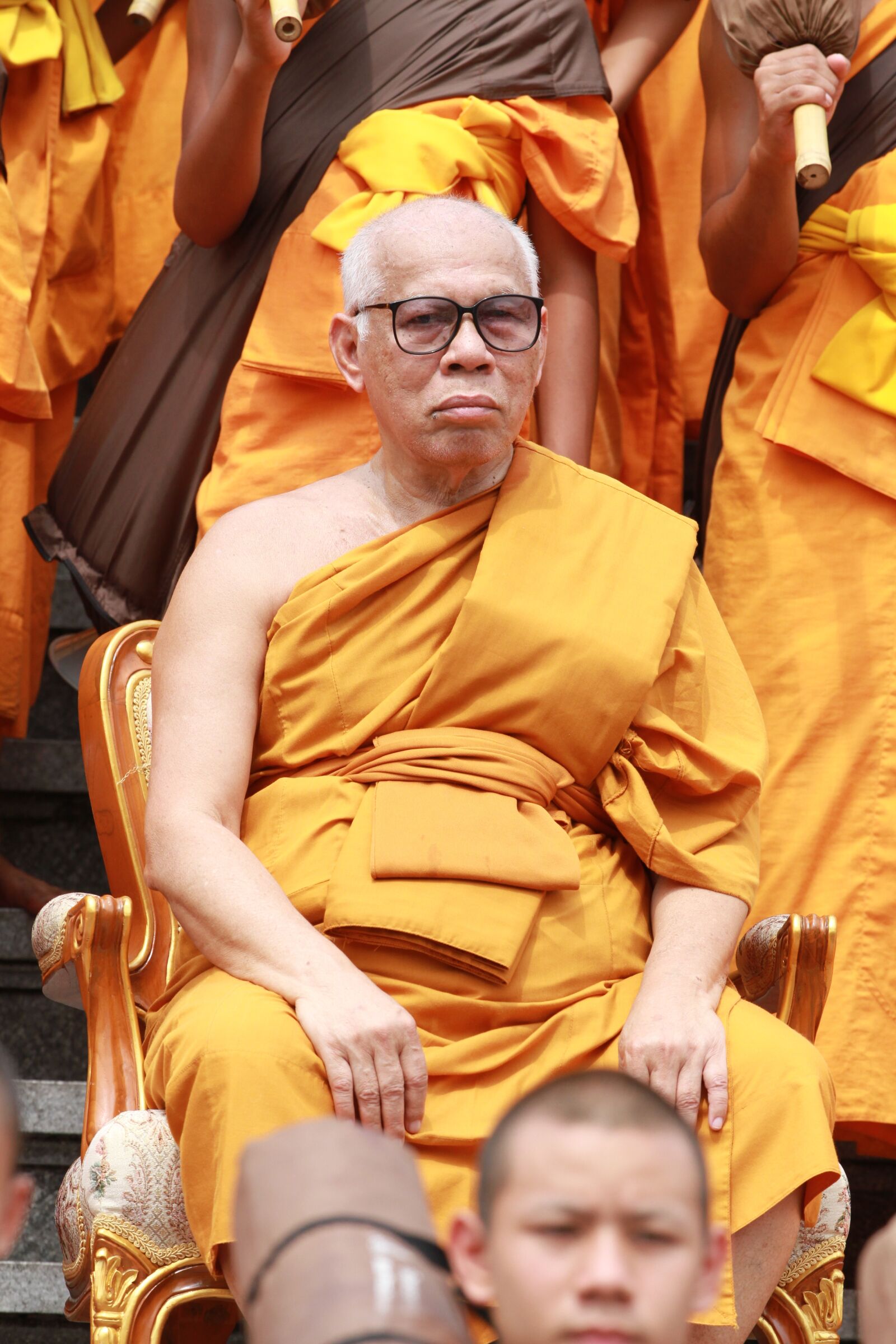Canon EOS 7D sample photo. Buddhists, monks, sitting photography