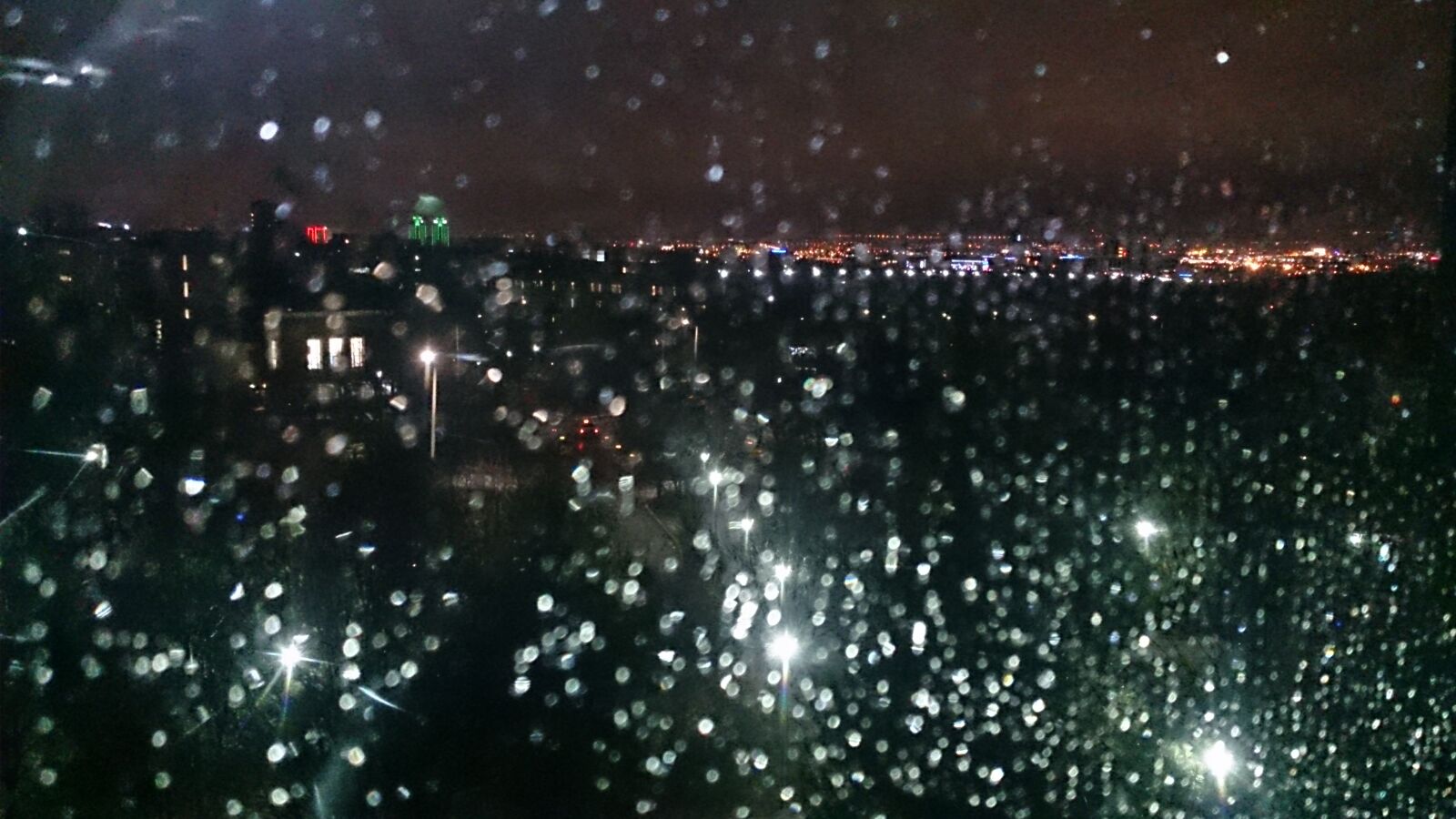 Sony Xperia Z sample photo. Rain, city photography