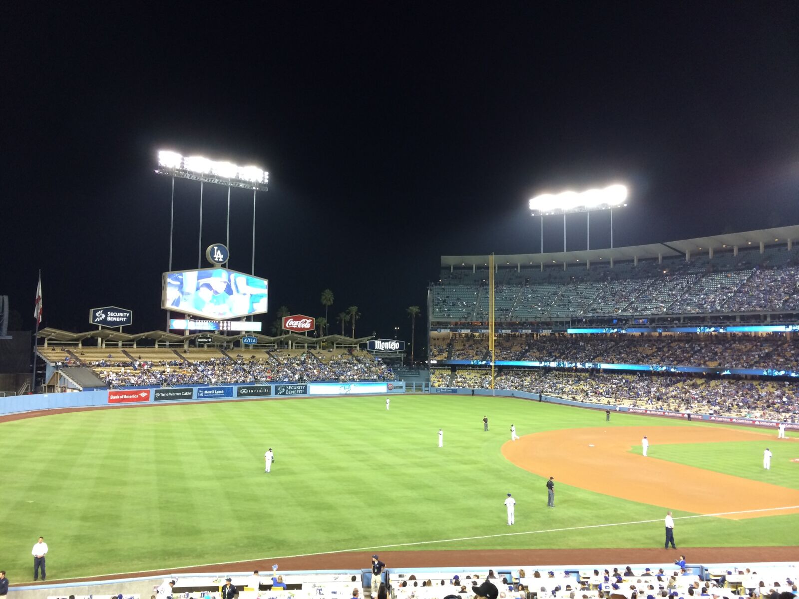 iPhone 5s back camera 4.12mm f/2.2 sample photo. Dodger stadium, baseball, sports photography