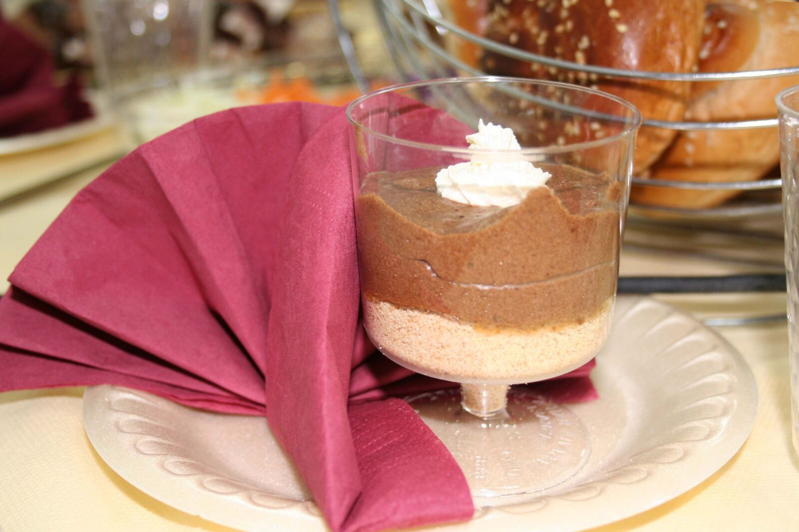 Canon EOS 350D (EOS Digital Rebel XT / EOS Kiss Digital N) sample photo. Mousse, food, individual serving photography